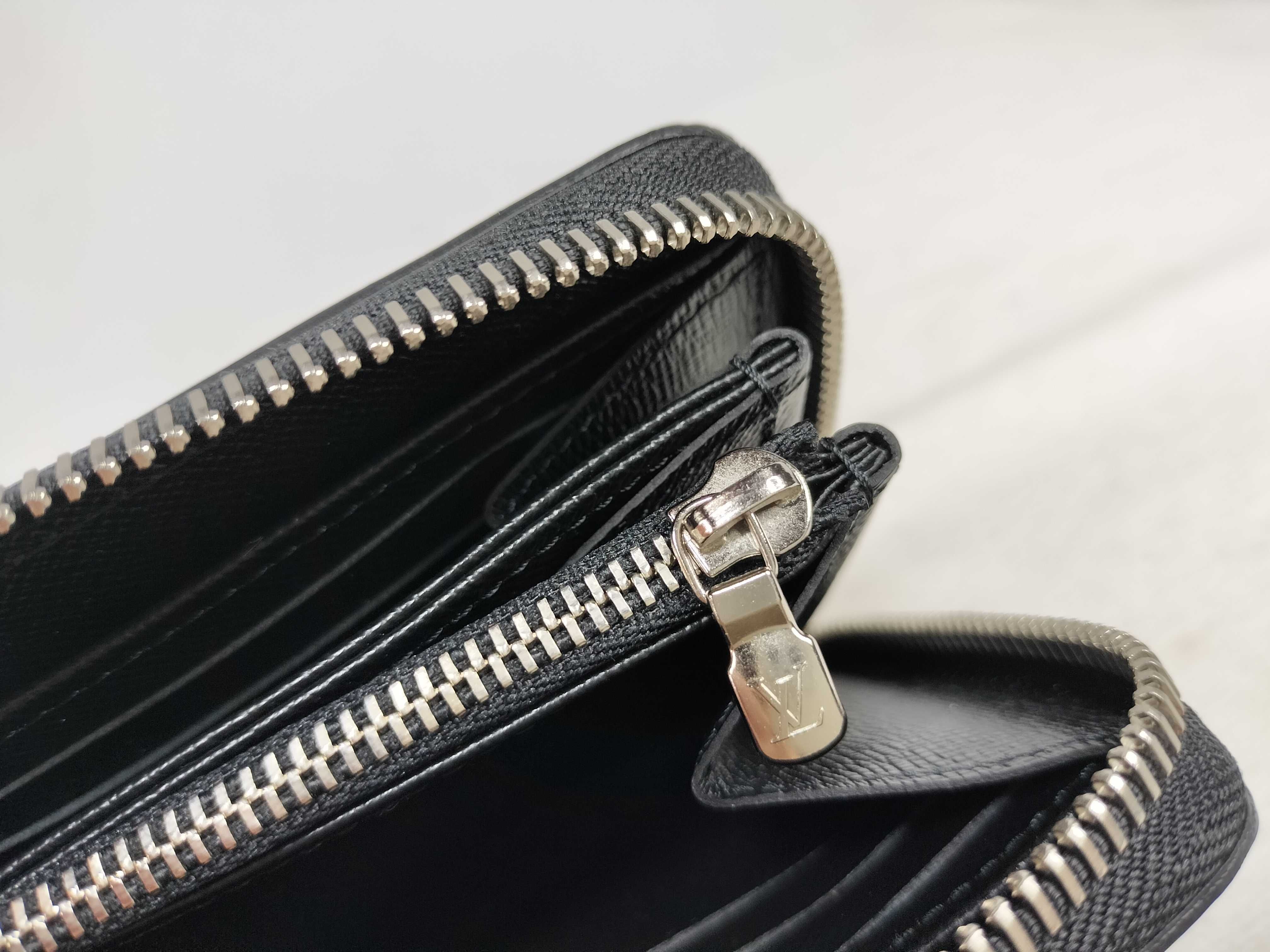 Epi Zippy Wallet — view 9