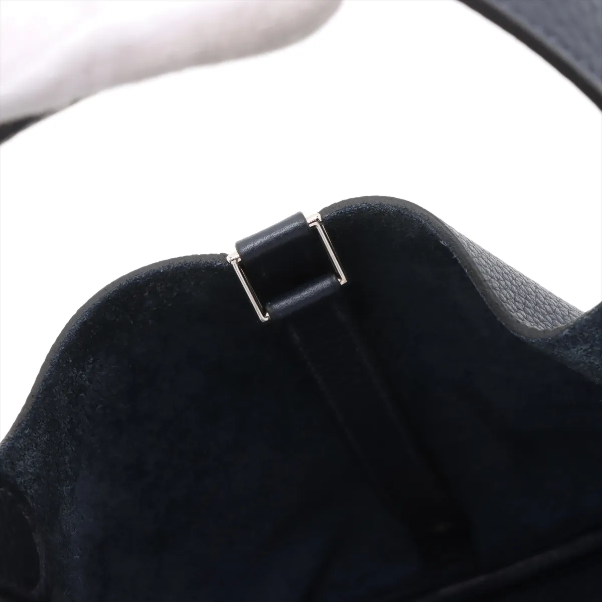 Picotan Lock 22 MM Taurillon Clemence Blue Nuit Silver hardware Y:2020 — view 9