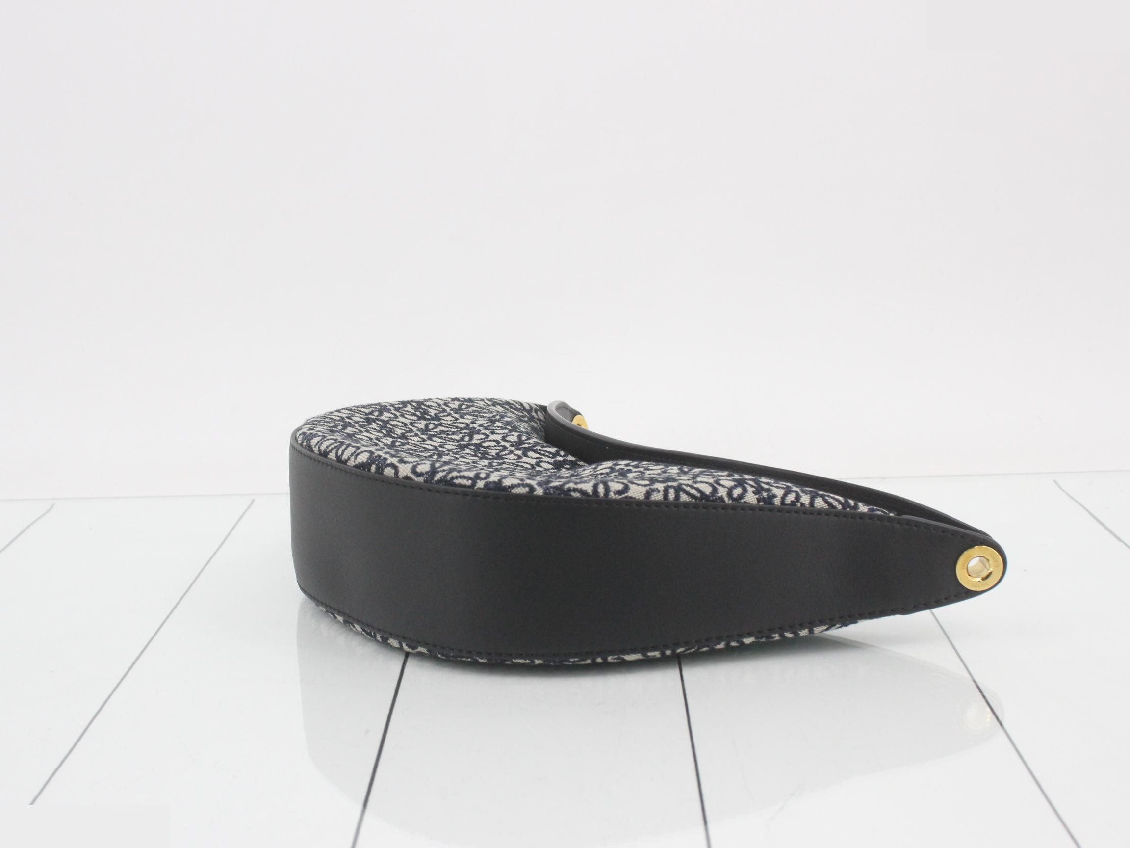 Anagram Luna Shoulder Bag — view 6