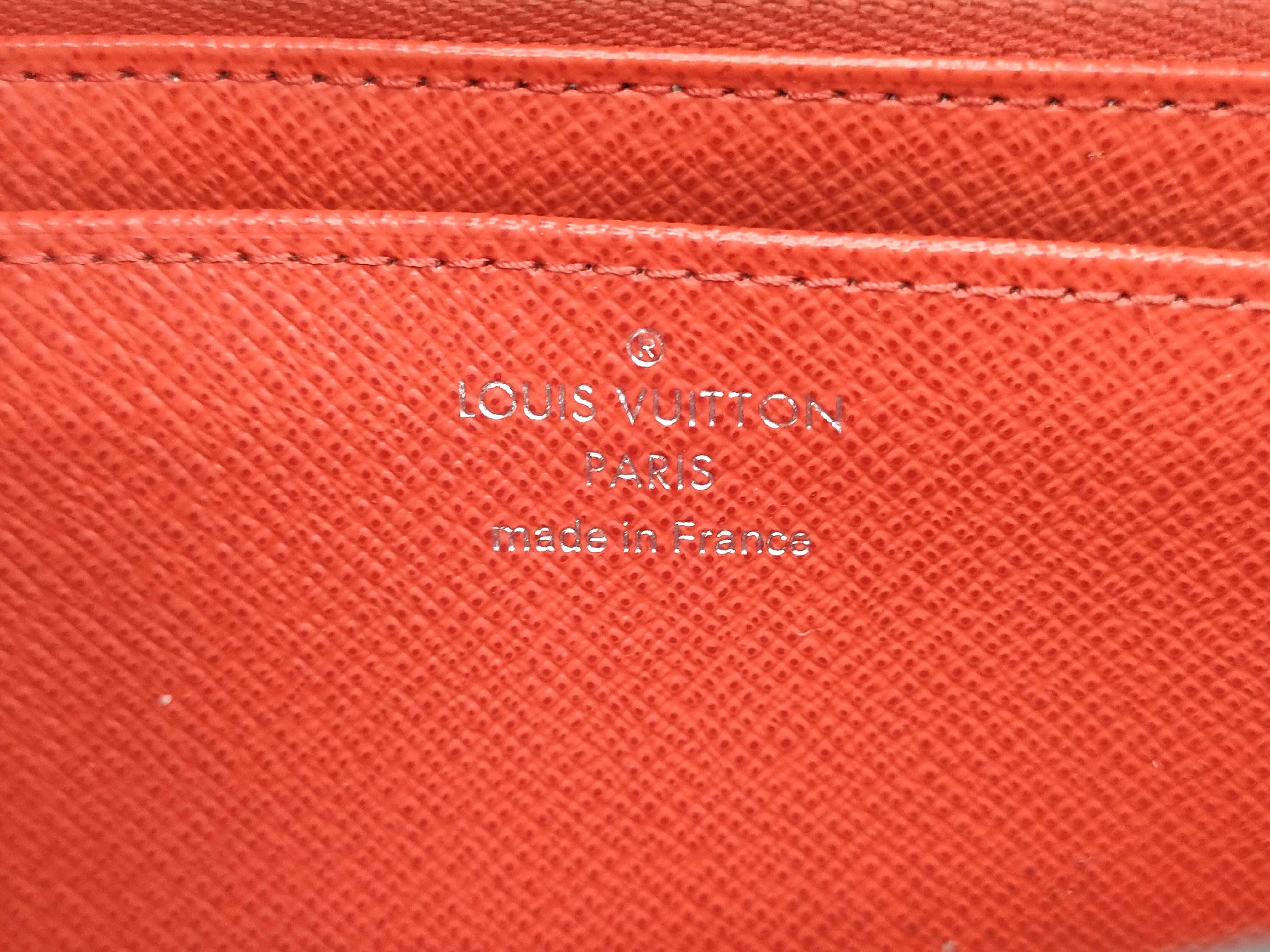 Epi Portefeuille Twist Long Wallet, Red — view 11