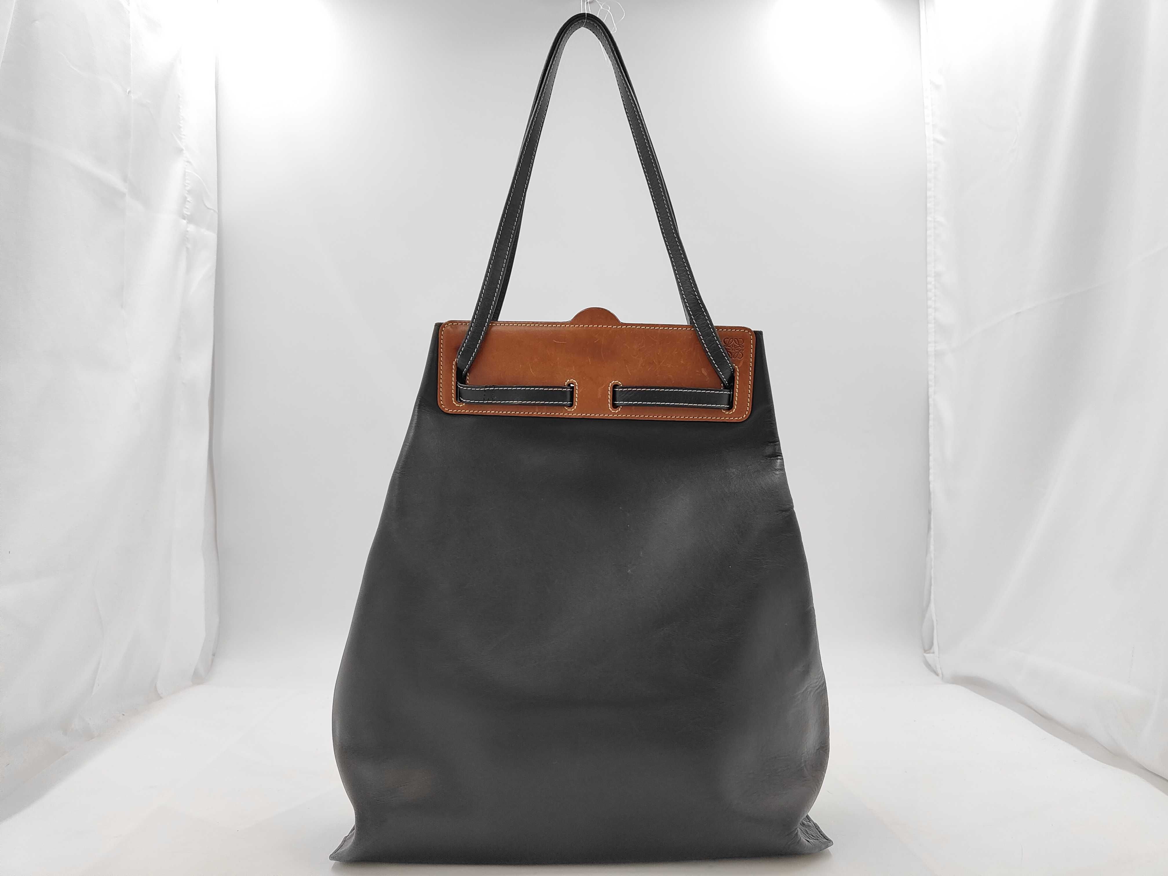 Lazo Tote Bag
