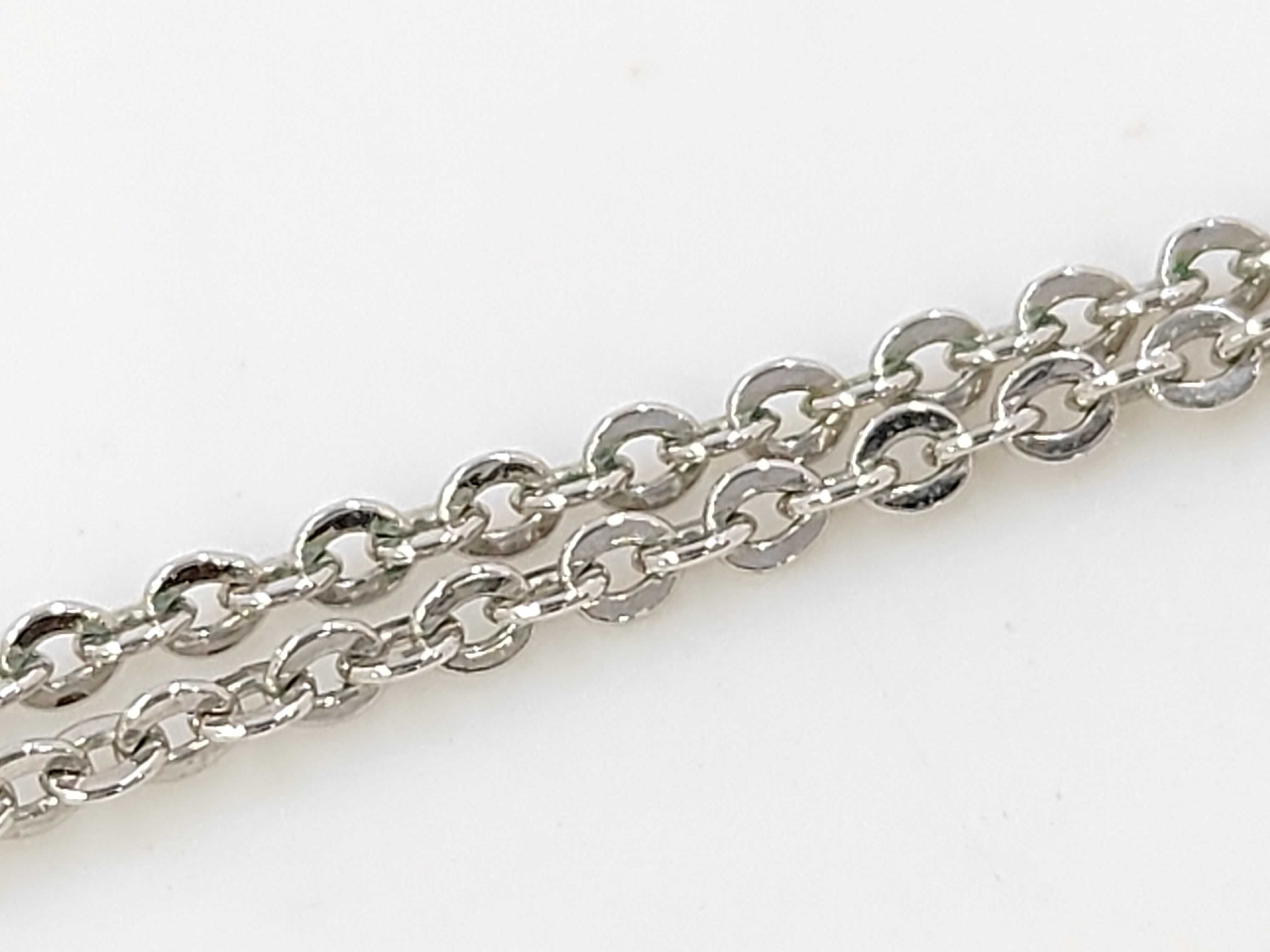 Christian / Necklace — view 4