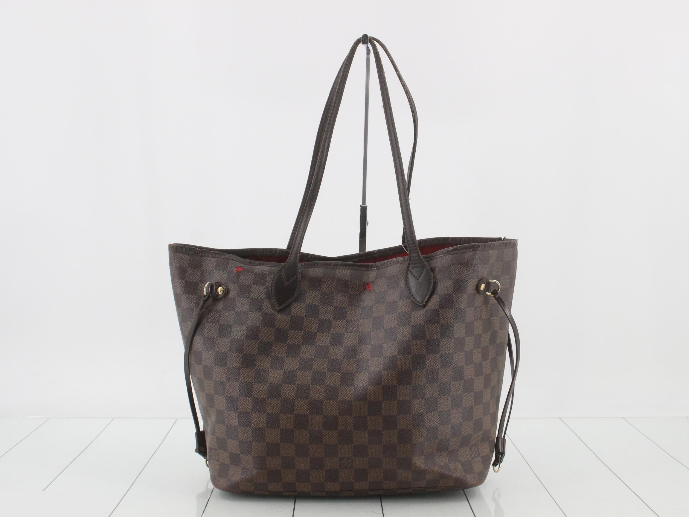Damier Neverfull MM Tote Bag — view 2