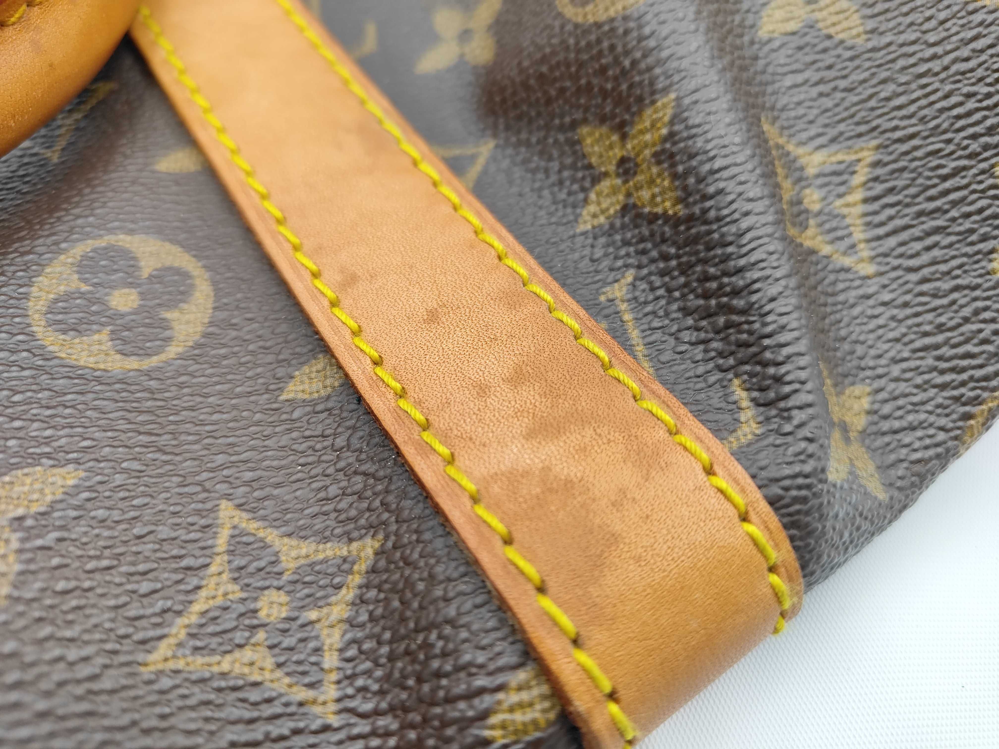LV Keepall 55 Boston Bag — view 12