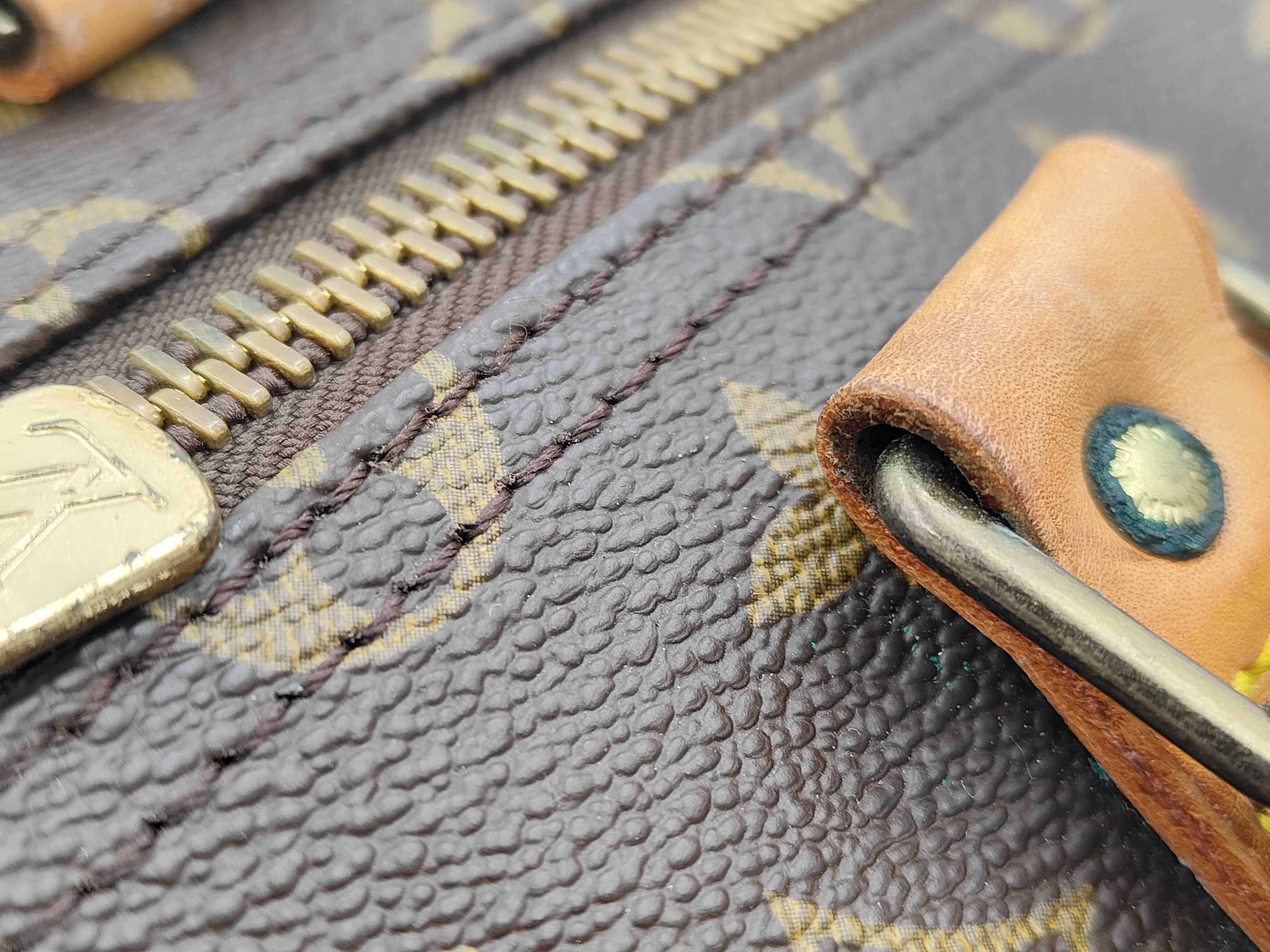 LV Keepall 55 Boston Bag — view 7