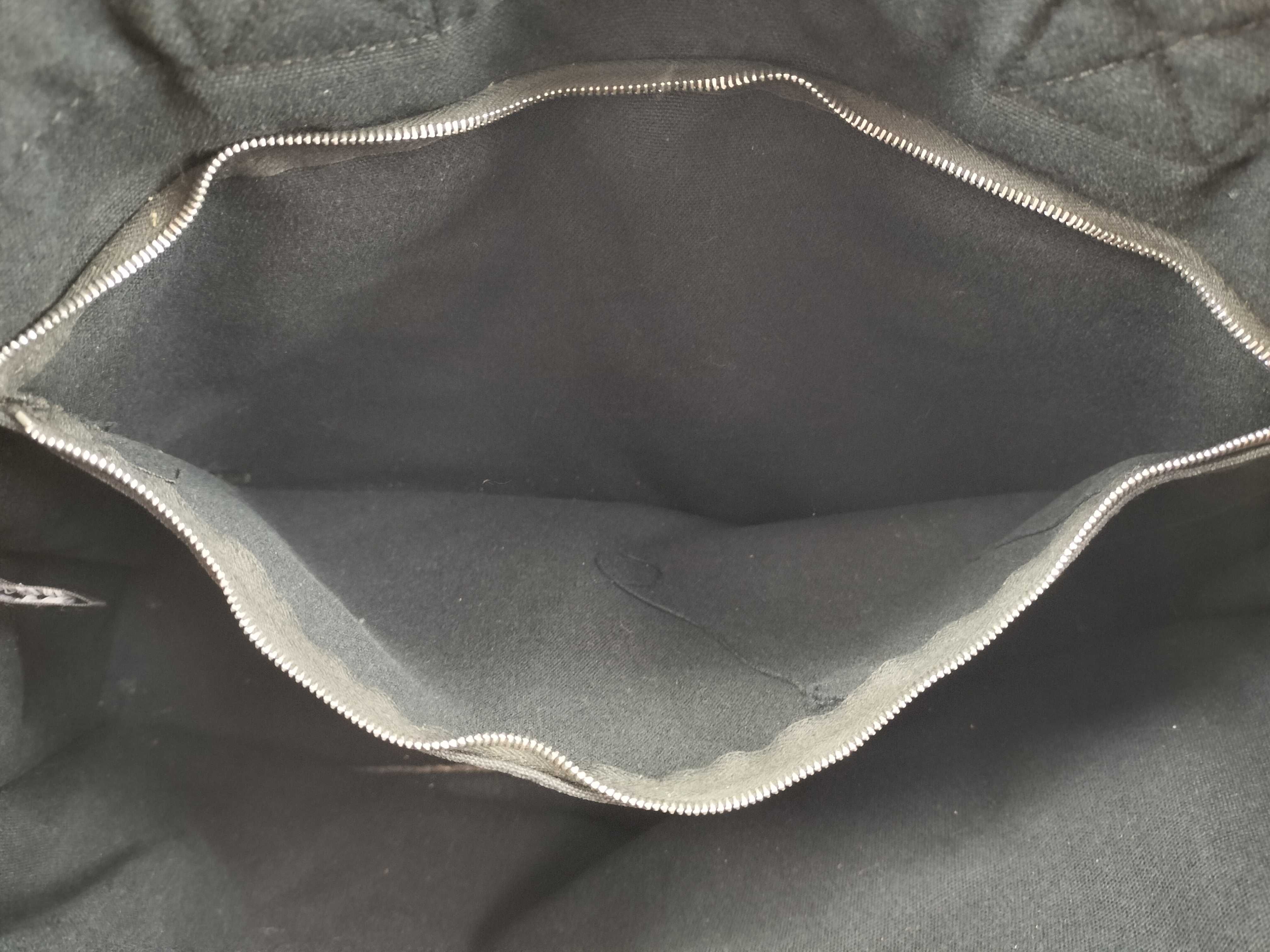 Fourre-Tout MM Handbag — view 11