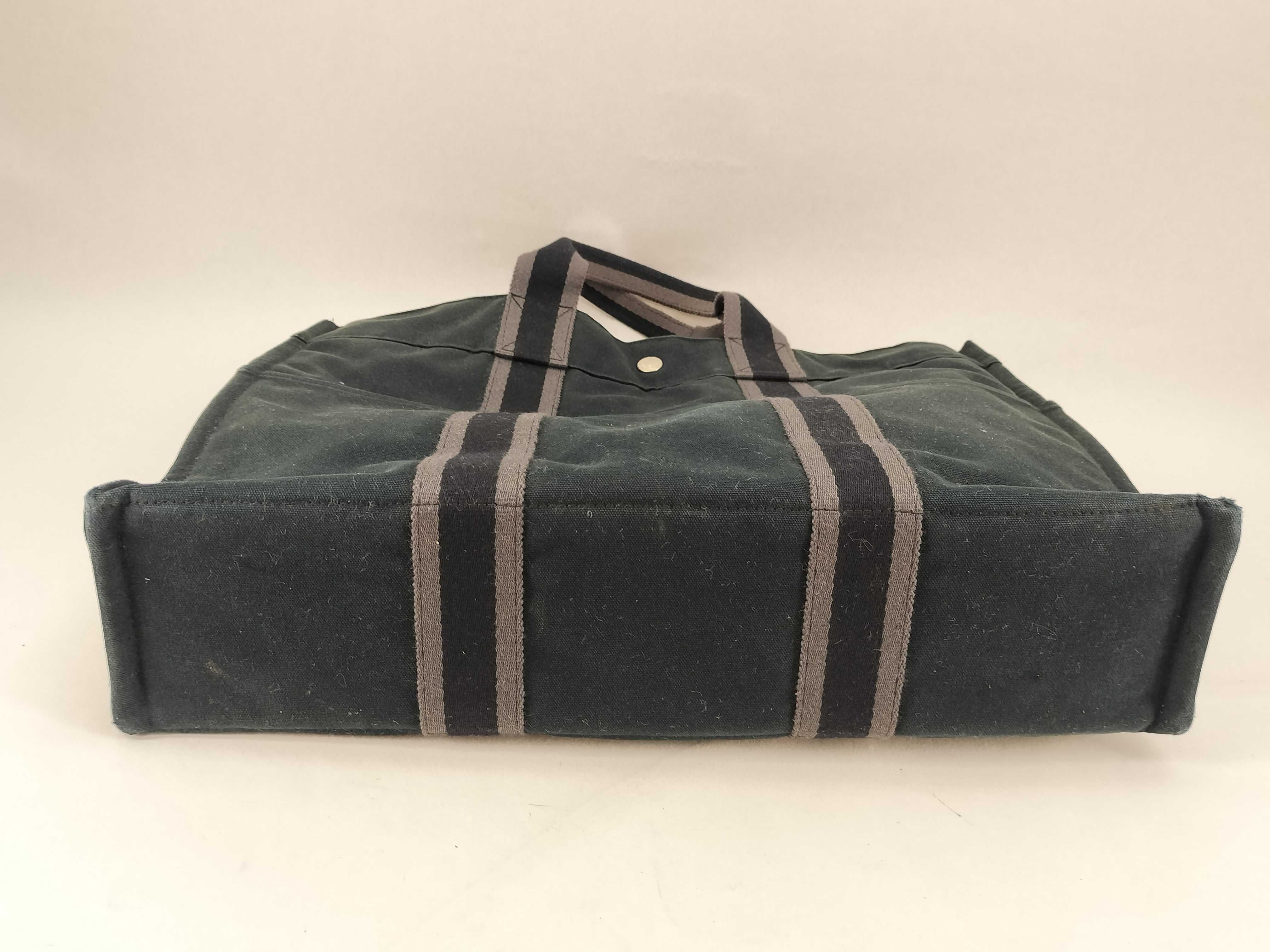 Fourre-Tout MM Handbag — view 6