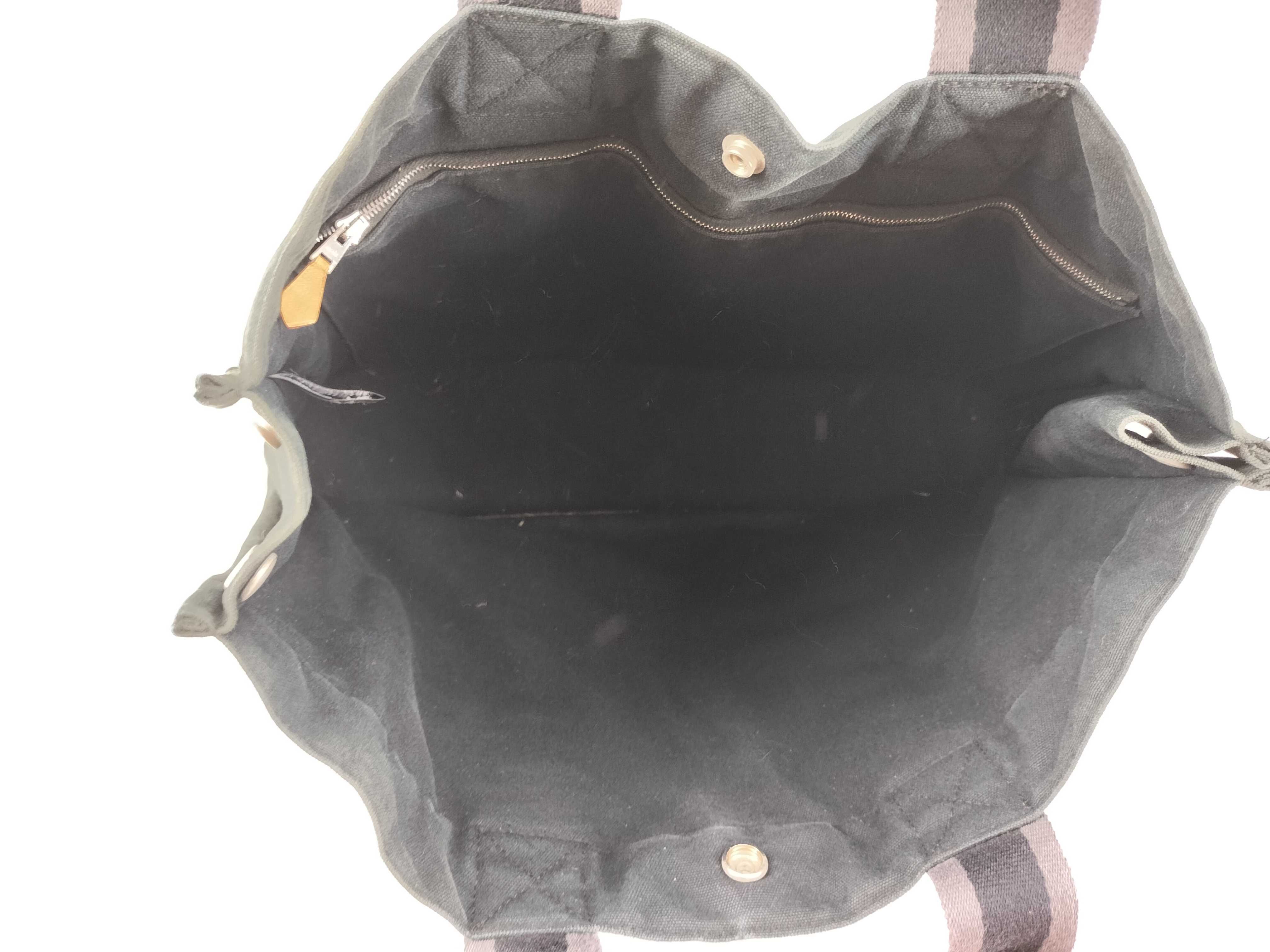 Fourre-Tout MM Handbag — view 9