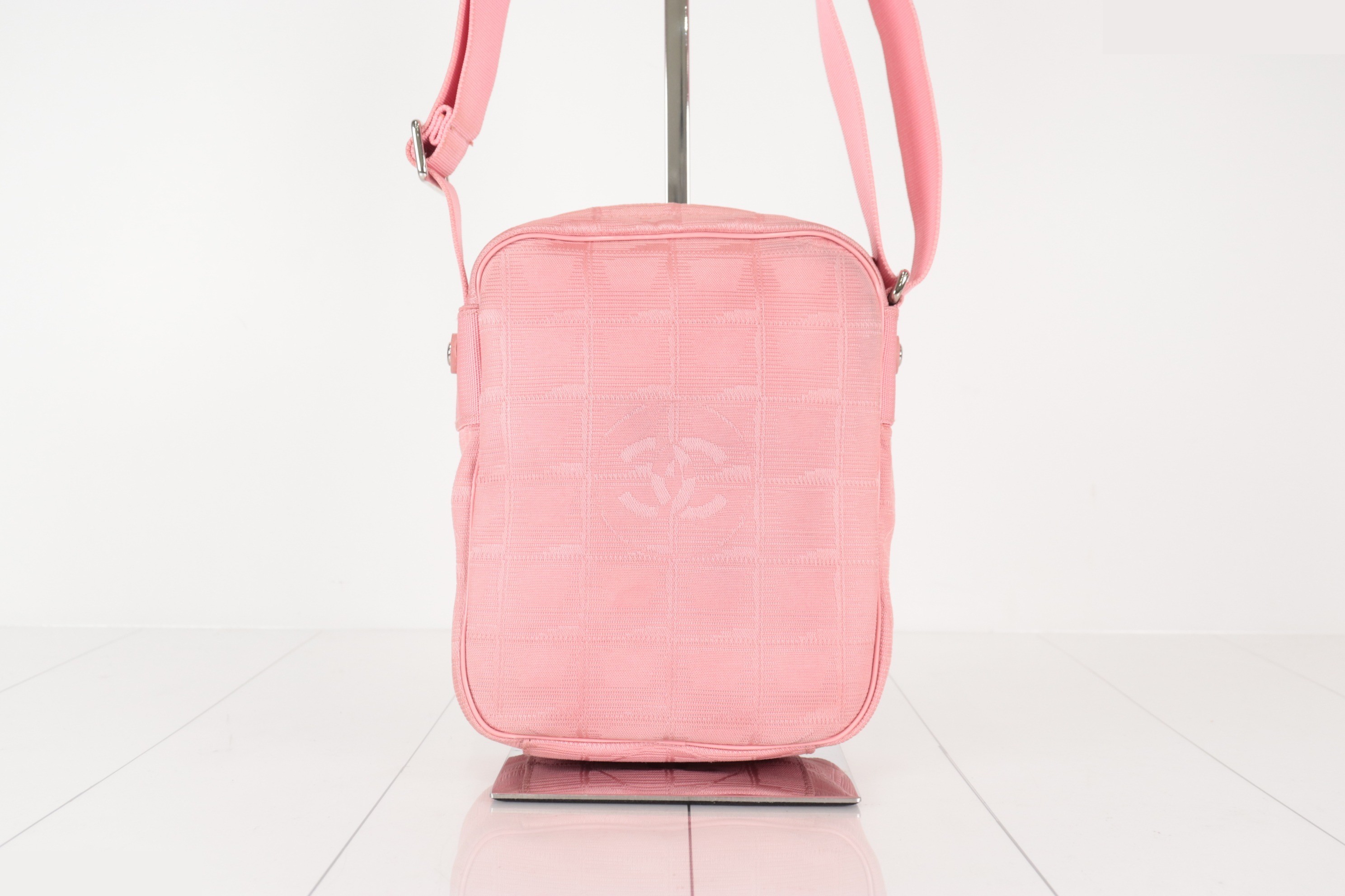 Nylon shoulder bag, pink, number 10s — view 3