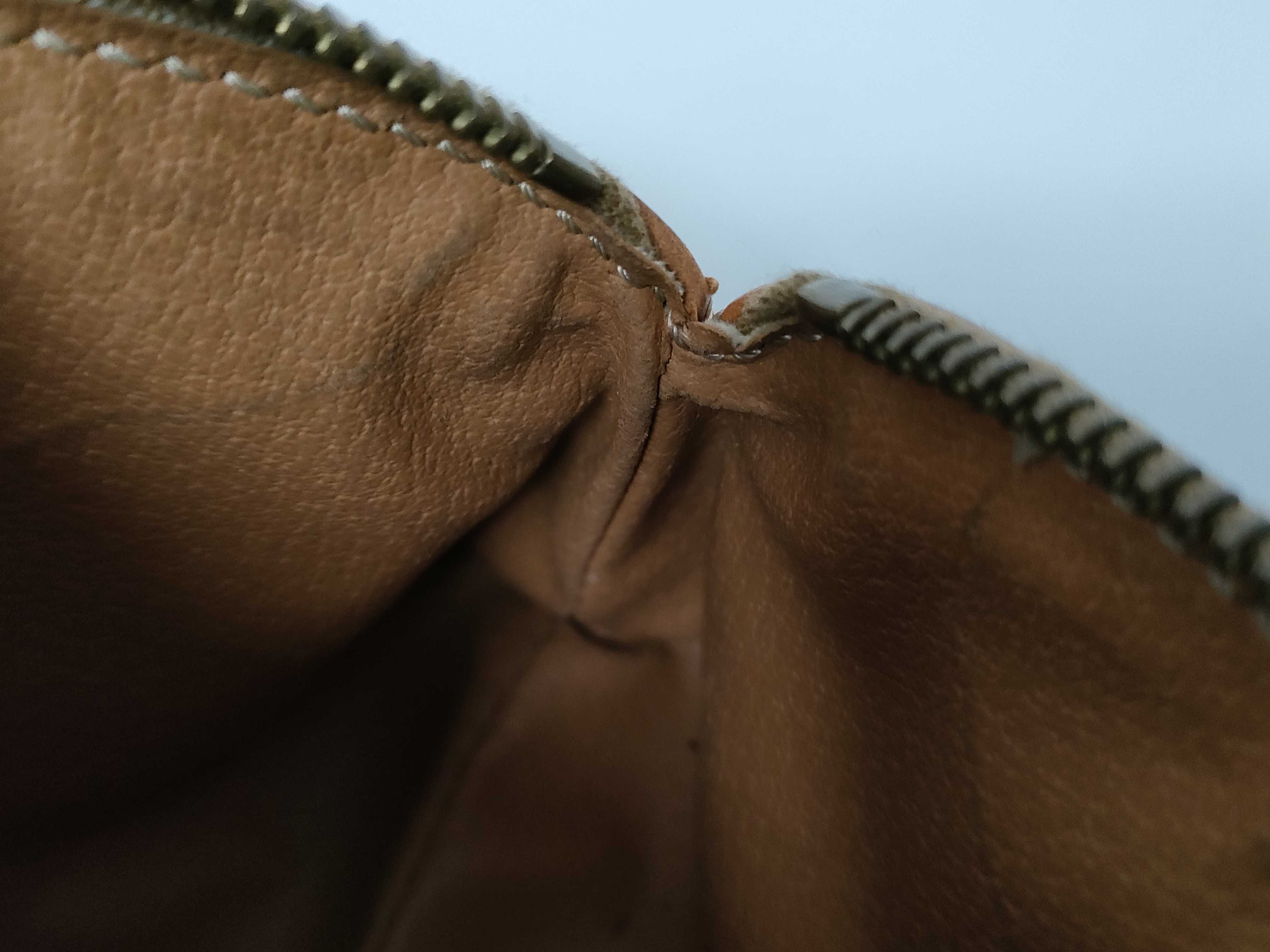pouch — view 7