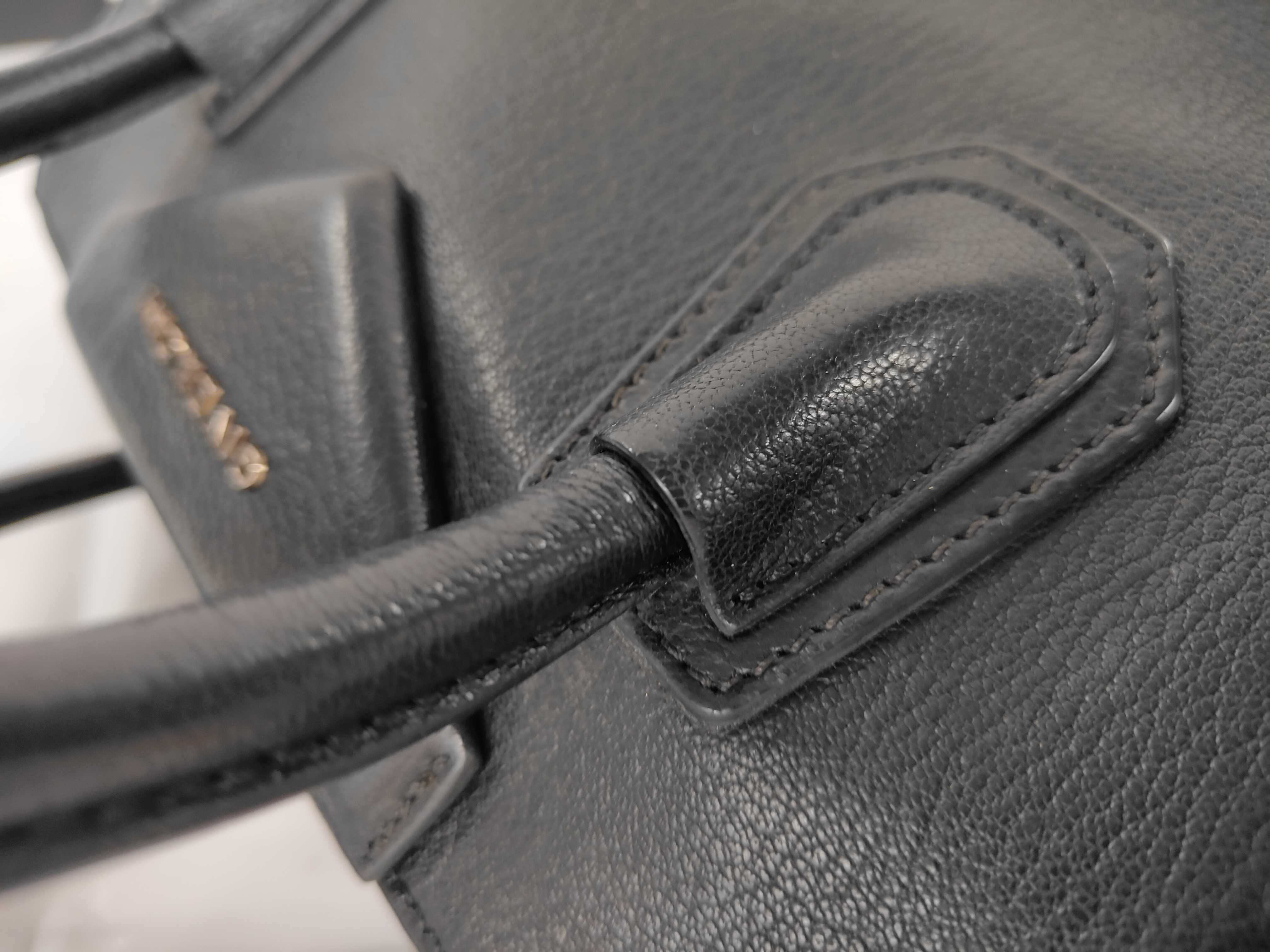 Antigona Medium Black Tote Bag (Handbag) — view 4