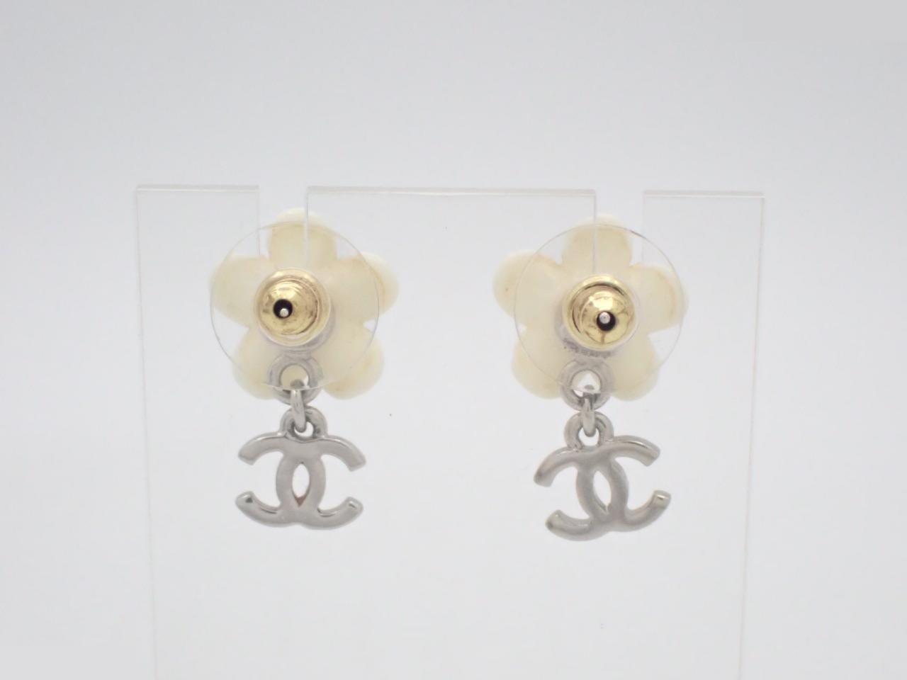 Coco Flower Swing Earrings 05P (with box) — view 2