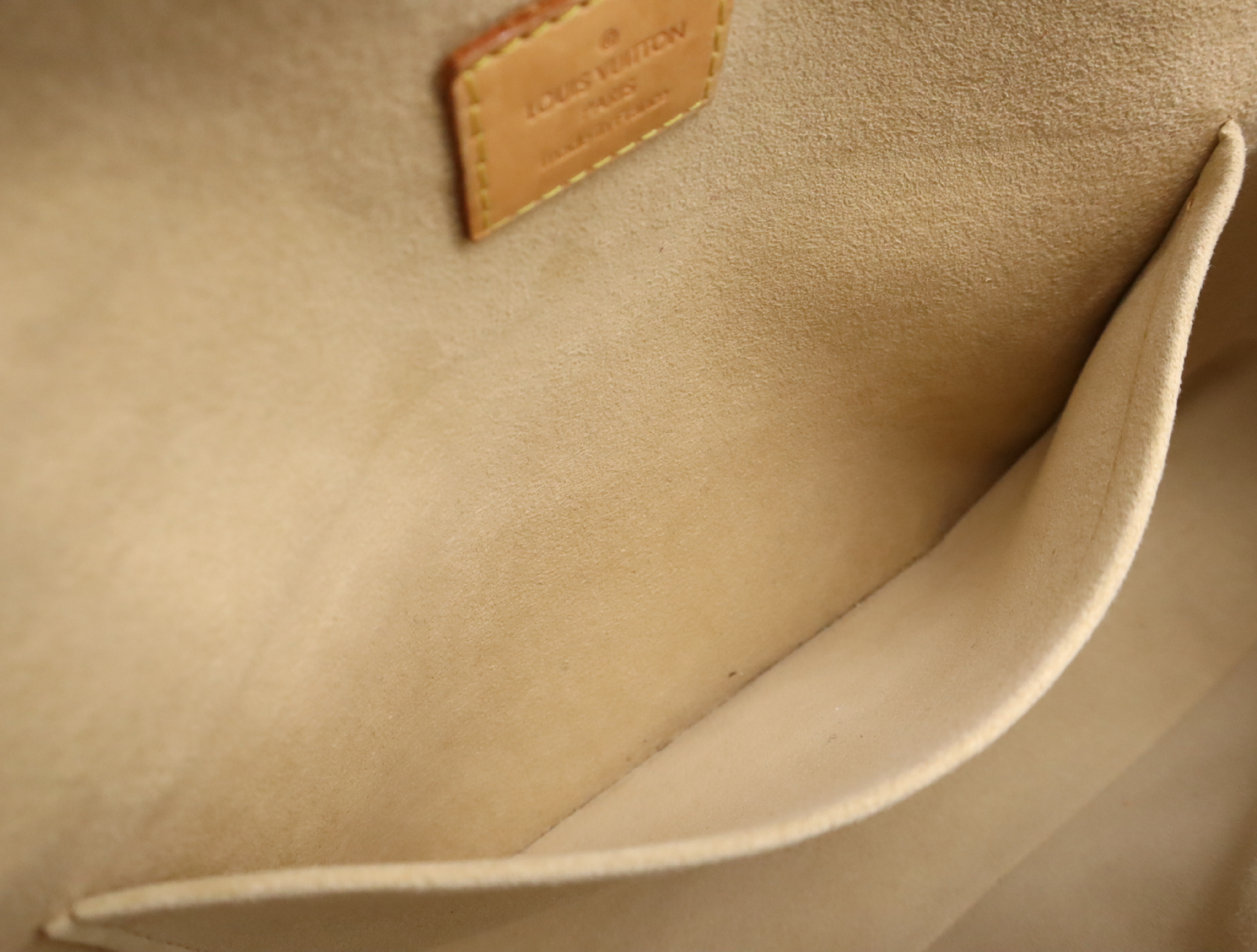 M40027 Monogram Hudson PM Shoulder Bag — view 12