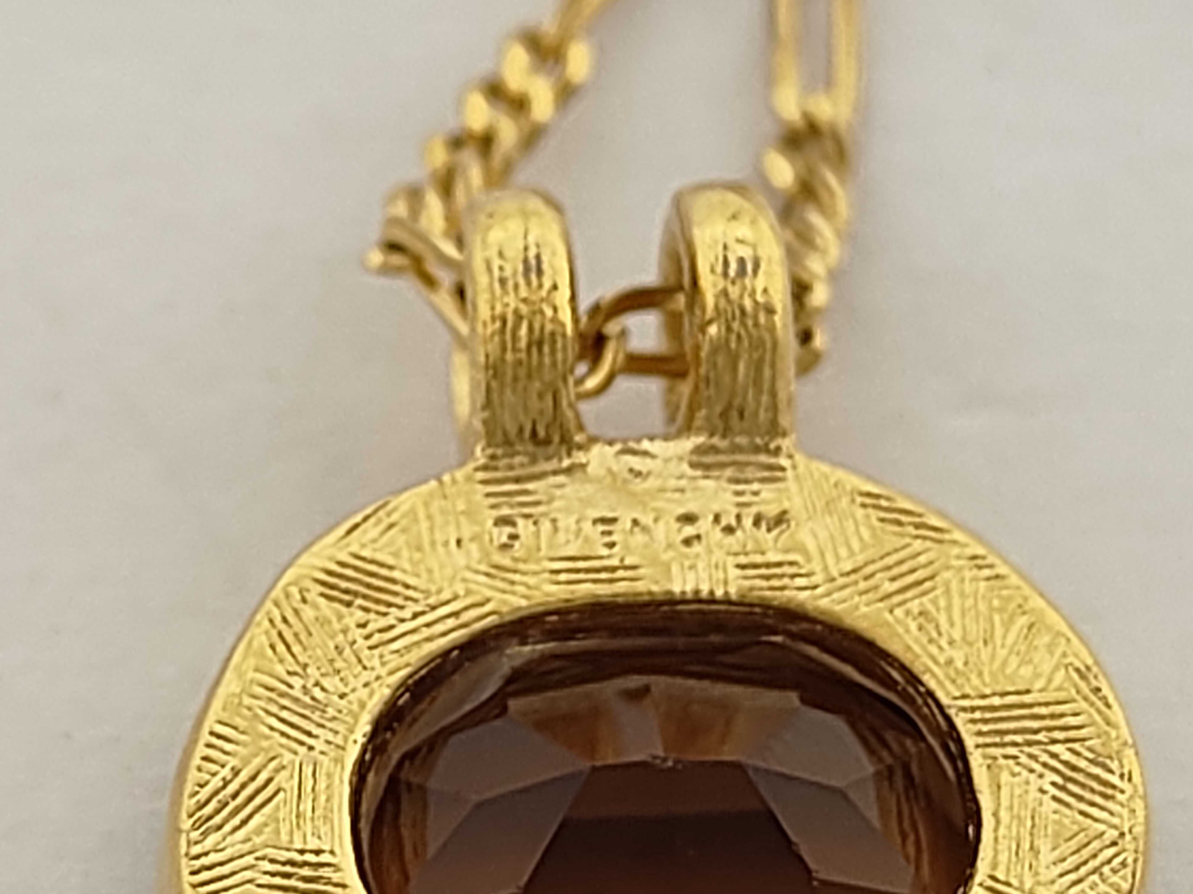 Necklace — view 3