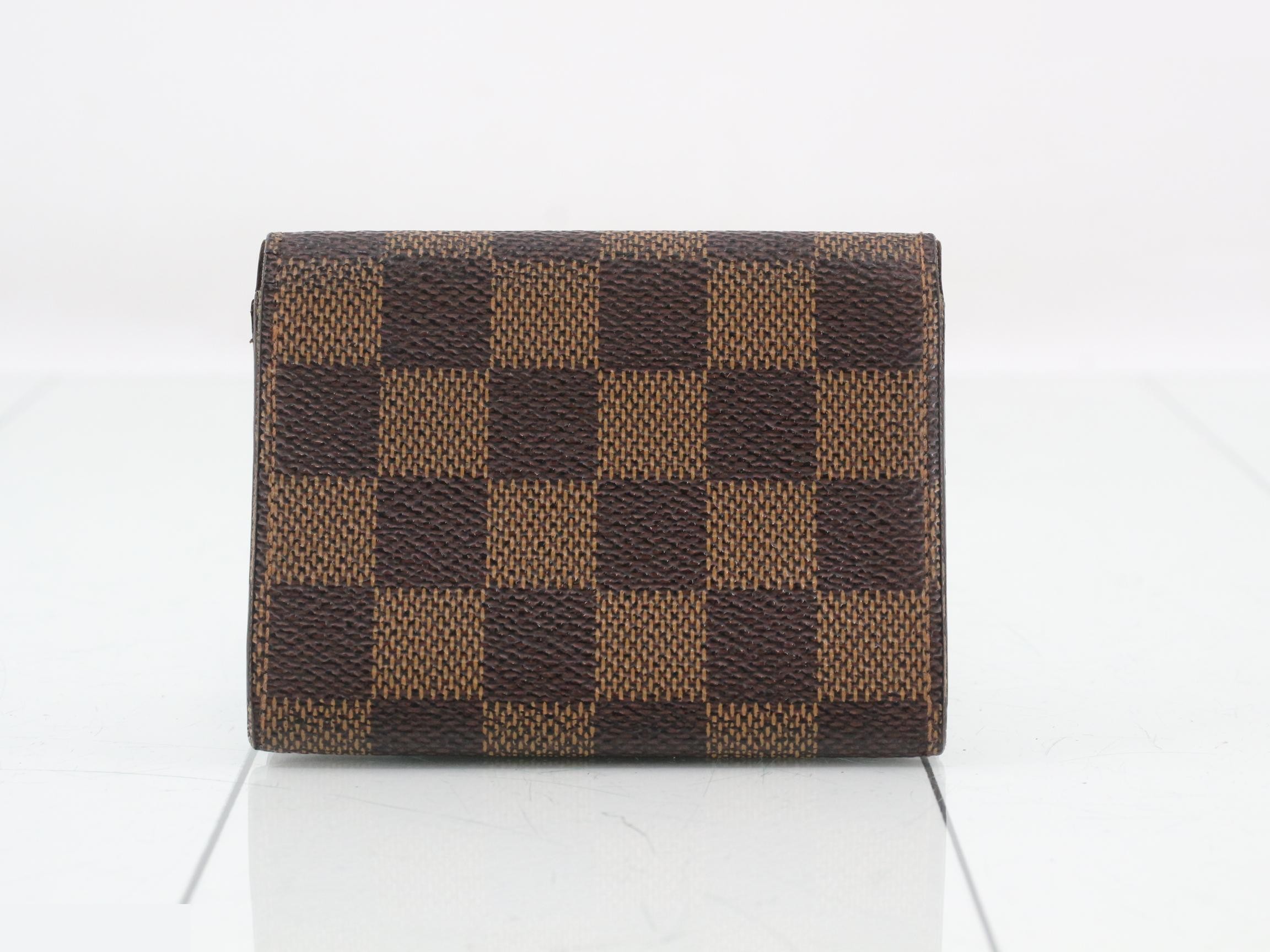 Card case — view 2