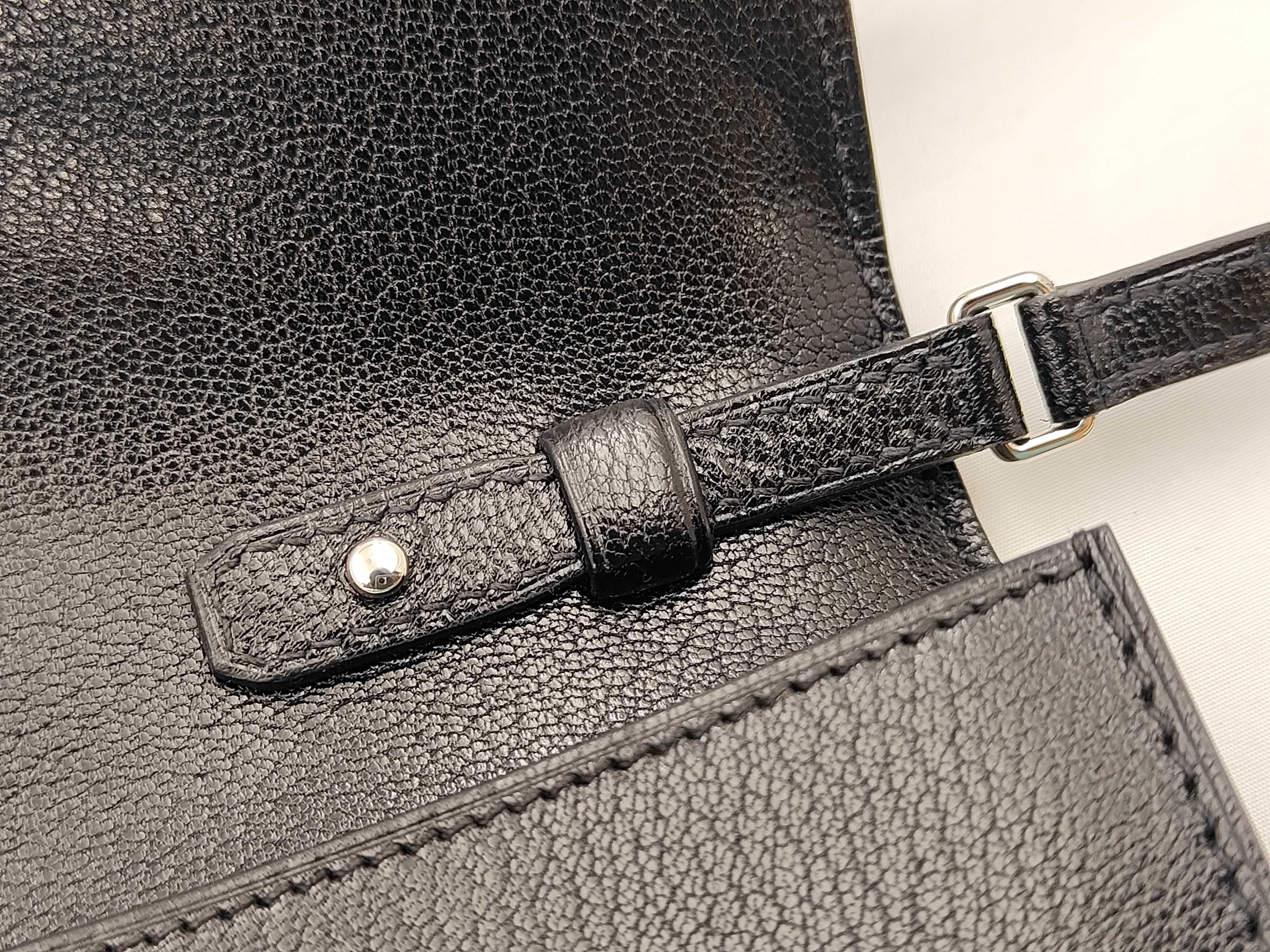 Medor To Go Black Silver Hardware Chevre Leather Shoulder Bag (G Stamp) — view 5