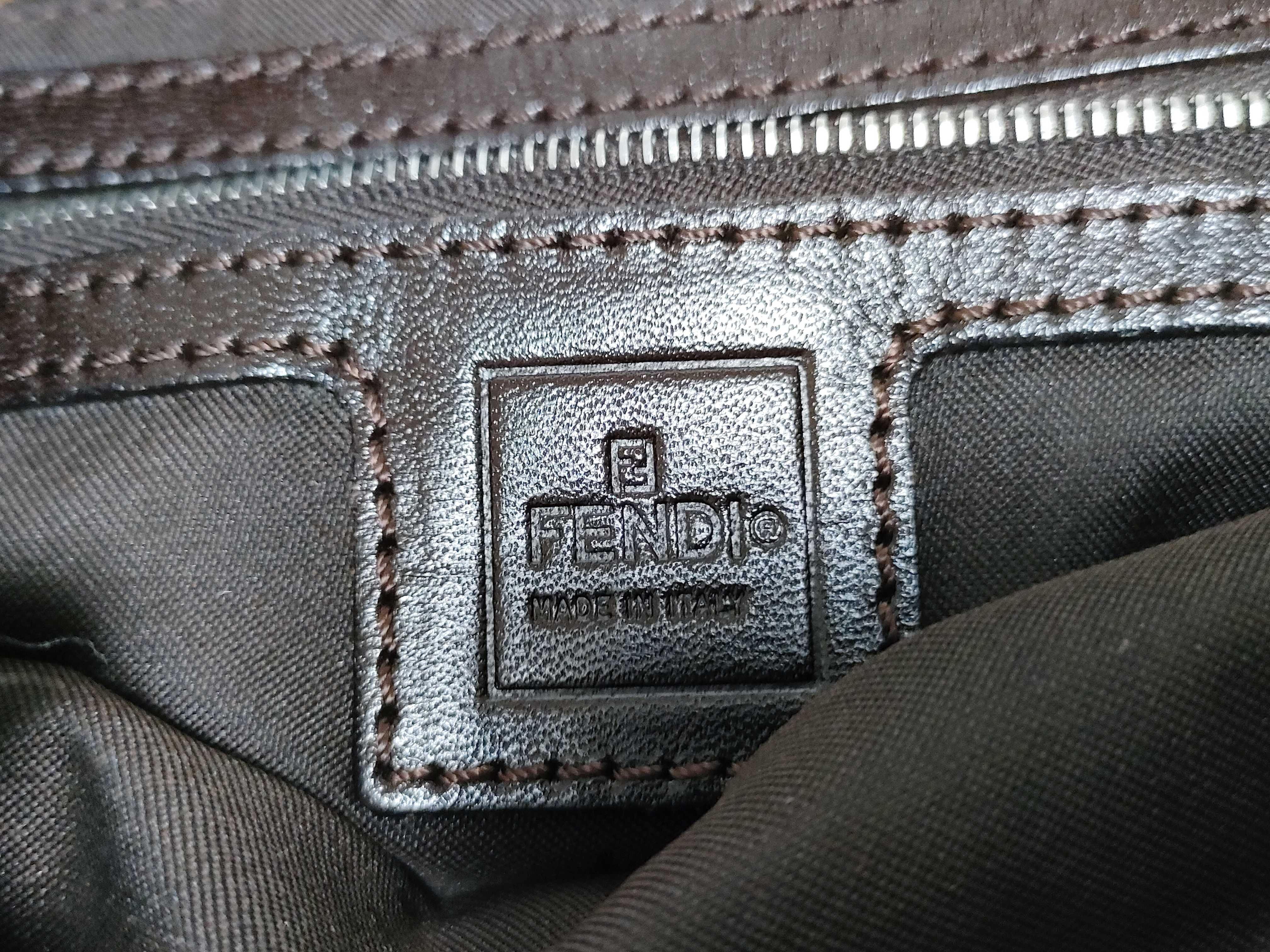 Zucca pattern Fendi Mamma Bucket Zucca Shoulder Bag — view 13
