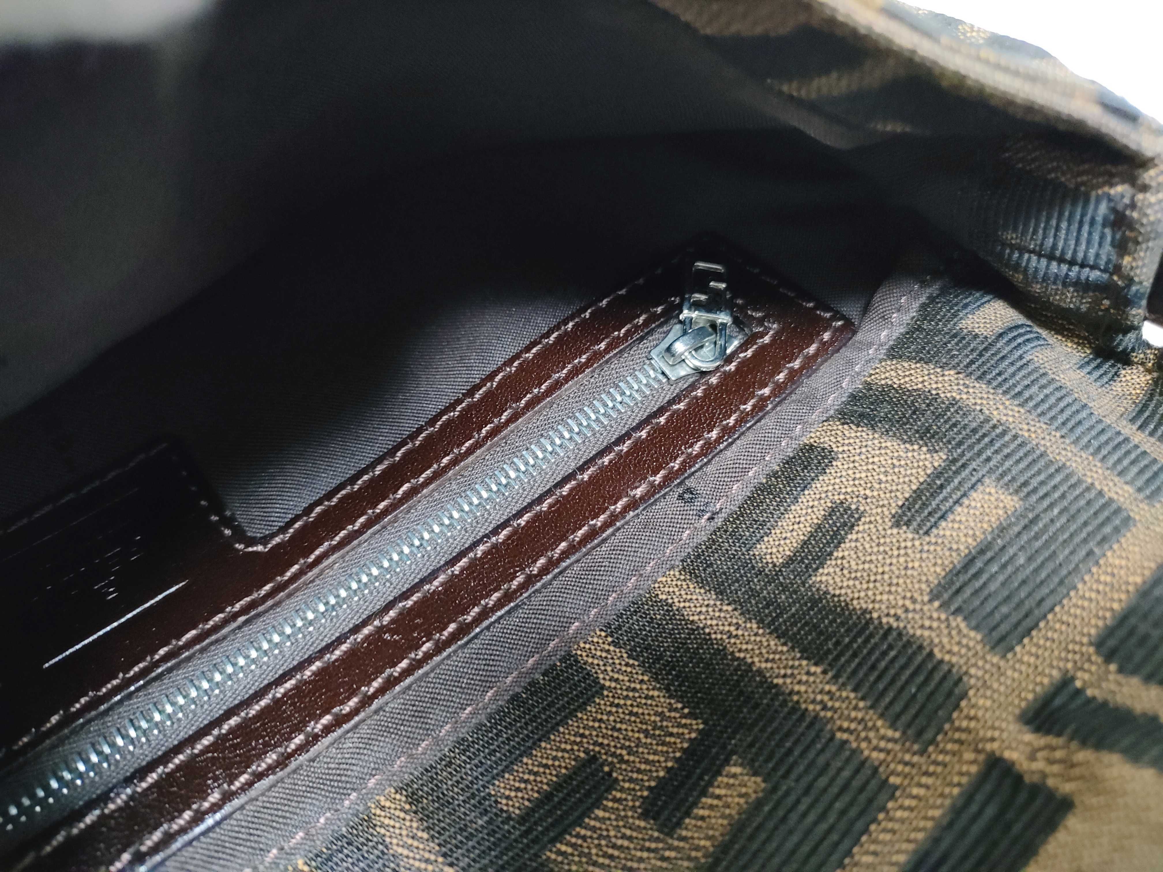 Zucca pattern Fendi Mamma Bucket Zucca Shoulder Bag — view 10