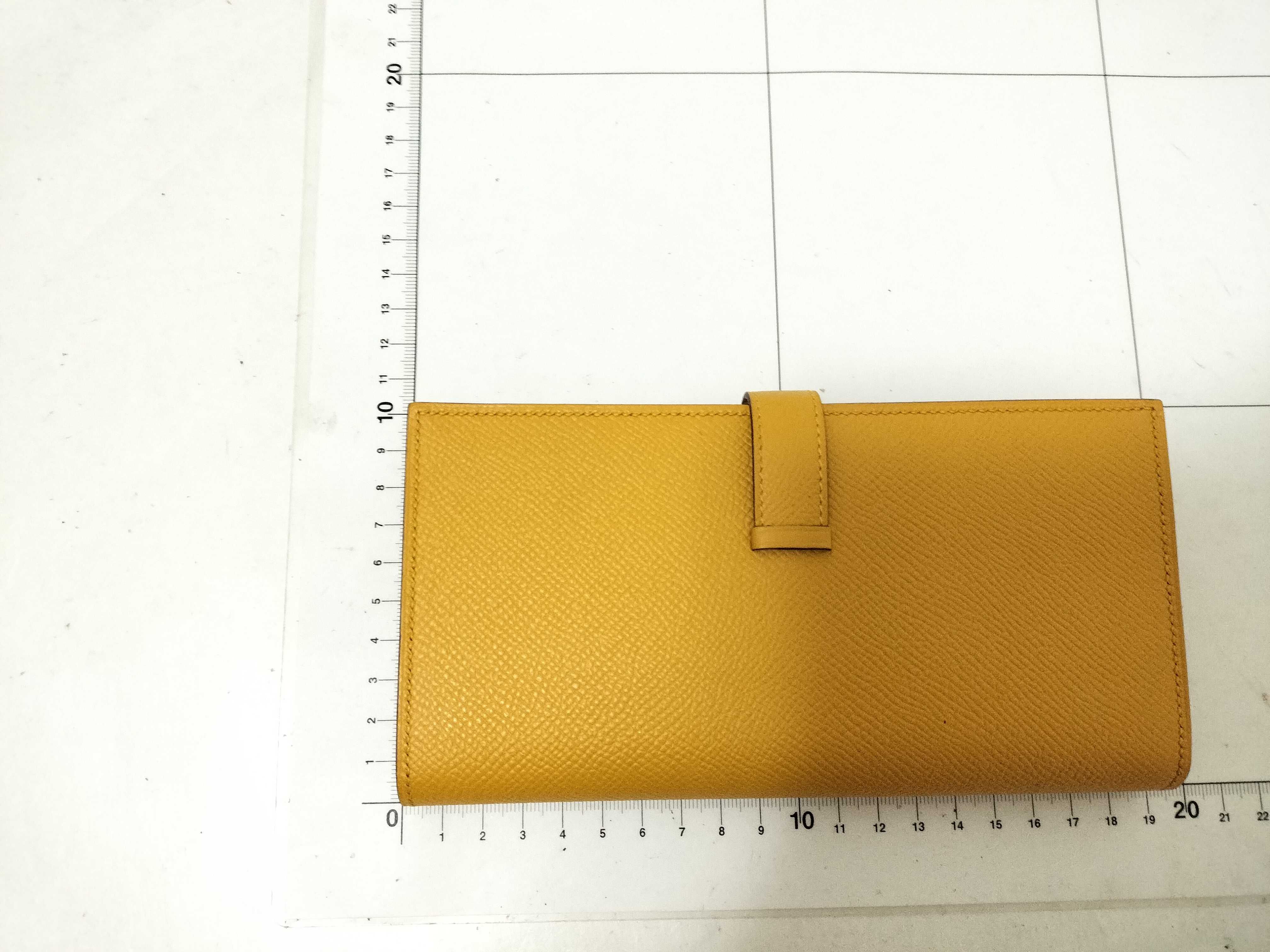 Bearn Long Wallet, Bearn Soufflé, Jaune Ambre, Veau Epsom Leather, C Stamp, Gold Hardware, Wallet — view 2
