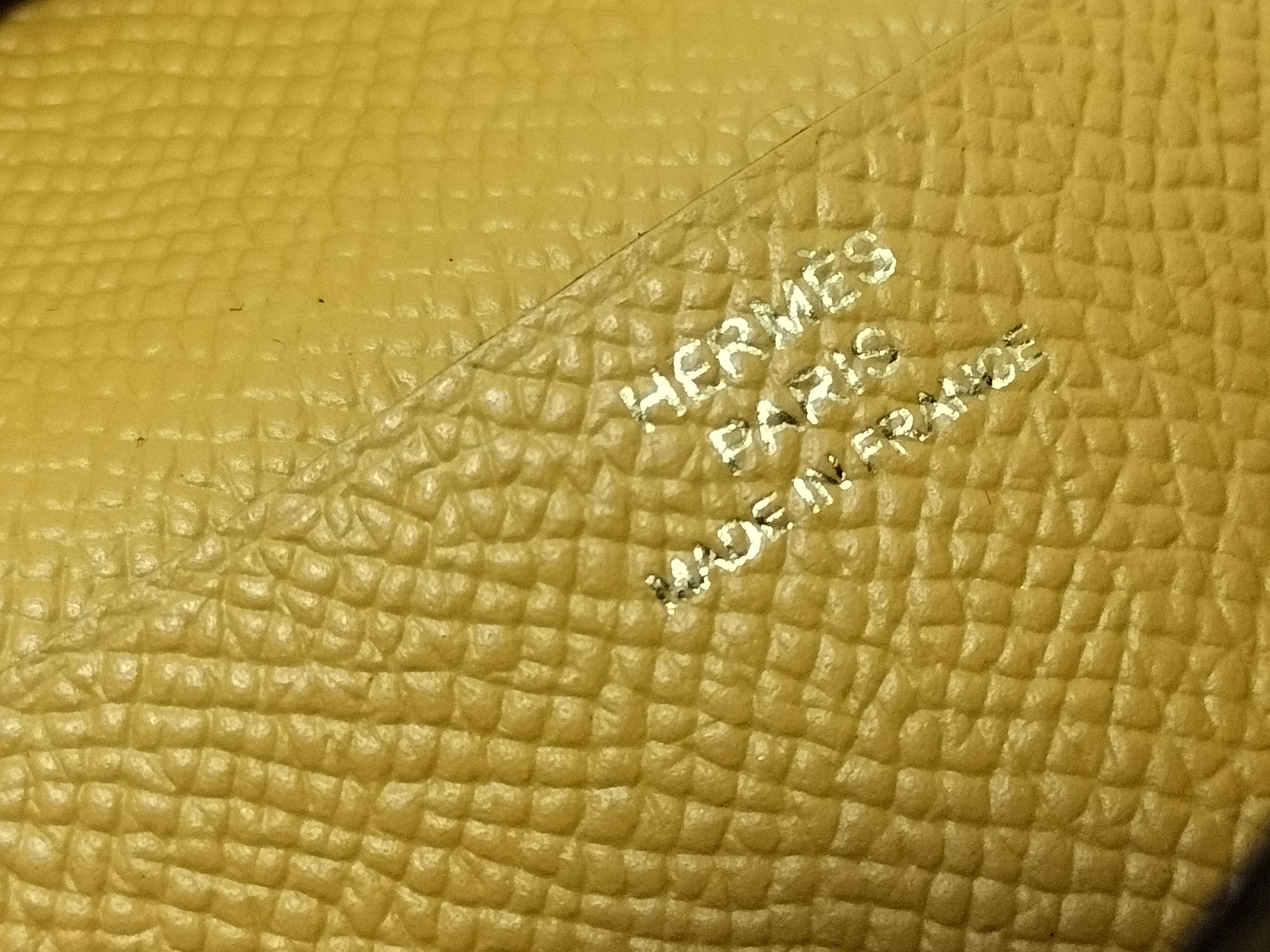 Bearn Long Wallet, Bearn Soufflé, Jaune Ambre, Veau Epsom Leather, C Stamp, Gold Hardware, Wallet — view 13