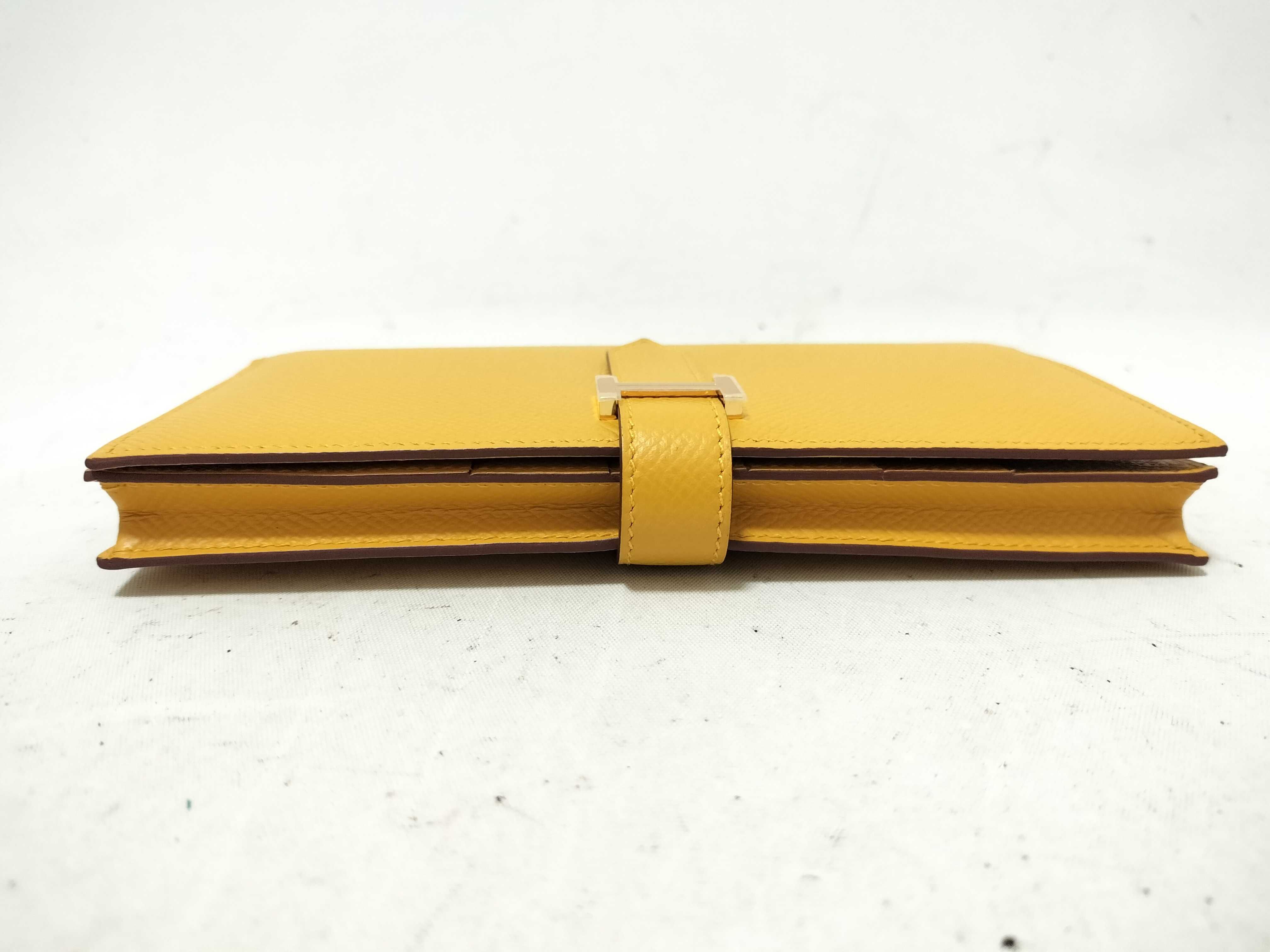 Bearn Long Wallet, Bearn Soufflé, Jaune Ambre, Veau Epsom Leather, C Stamp, Gold Hardware, Wallet — view 6