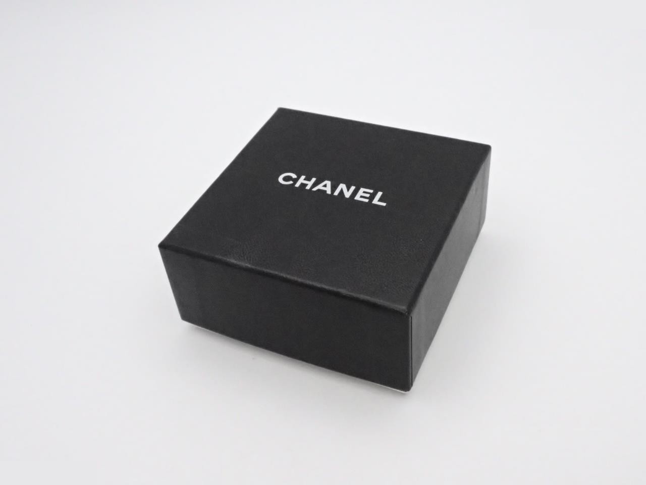Coco Mark Swing Earrings 01A (with box) — view 4