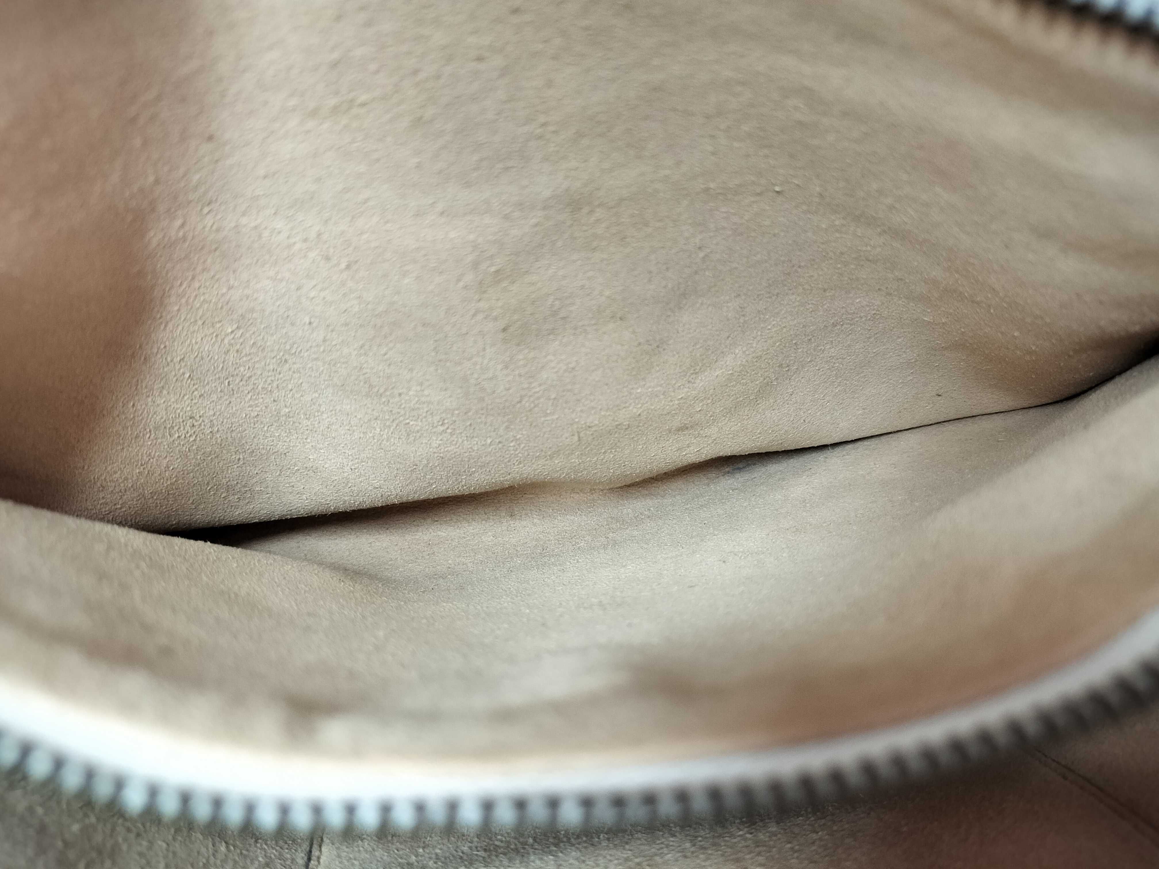 Marmont Chain Shoulder Bag — view 11