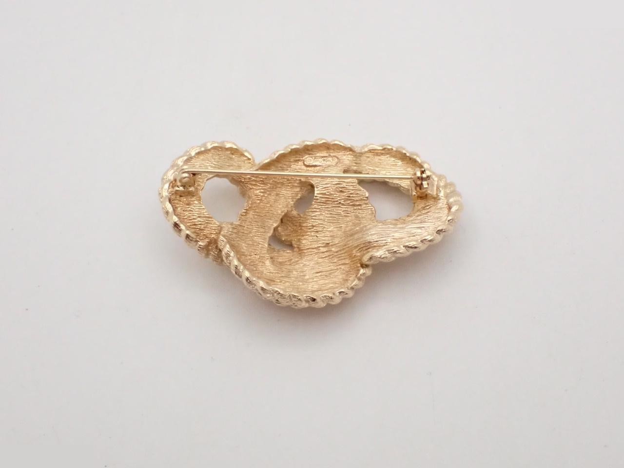Other lines: Precious metals and brooches — view 2