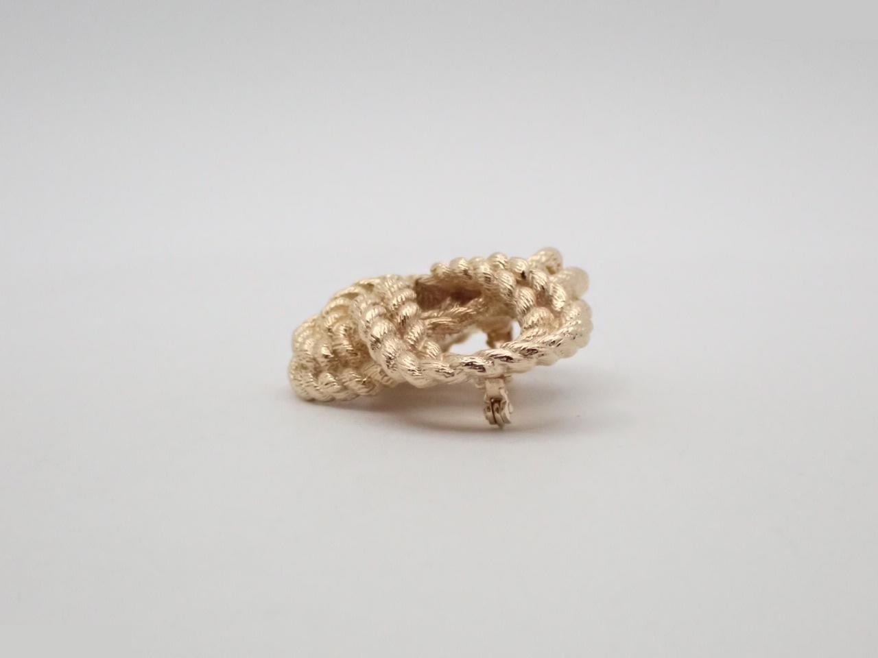 Other lines: Precious metals and brooches — view 3