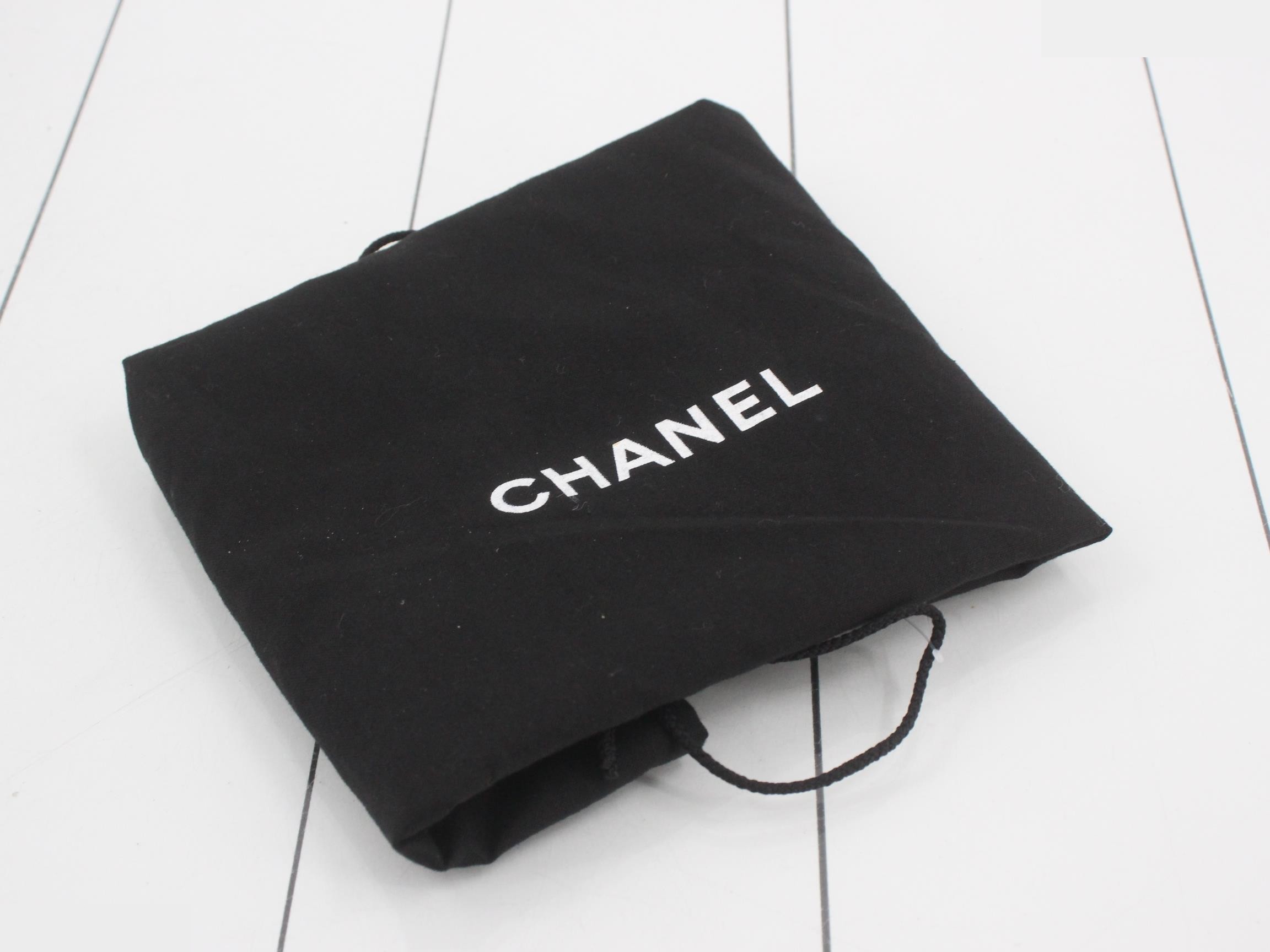 Large Matelassé 30 Lambskin Turnlock Double Chain Shoulder Bag — view 7