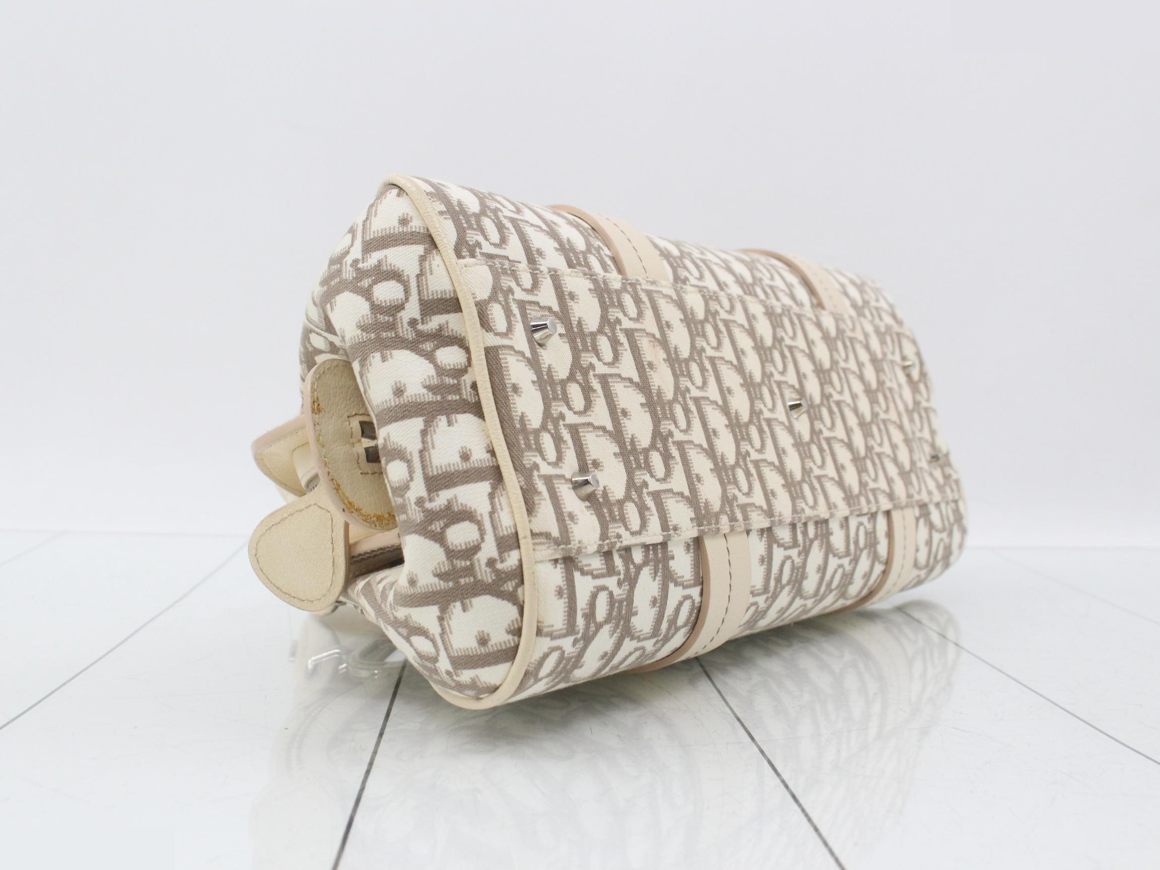 Trotter Flower Embroidered Shoulder Bag — view 5