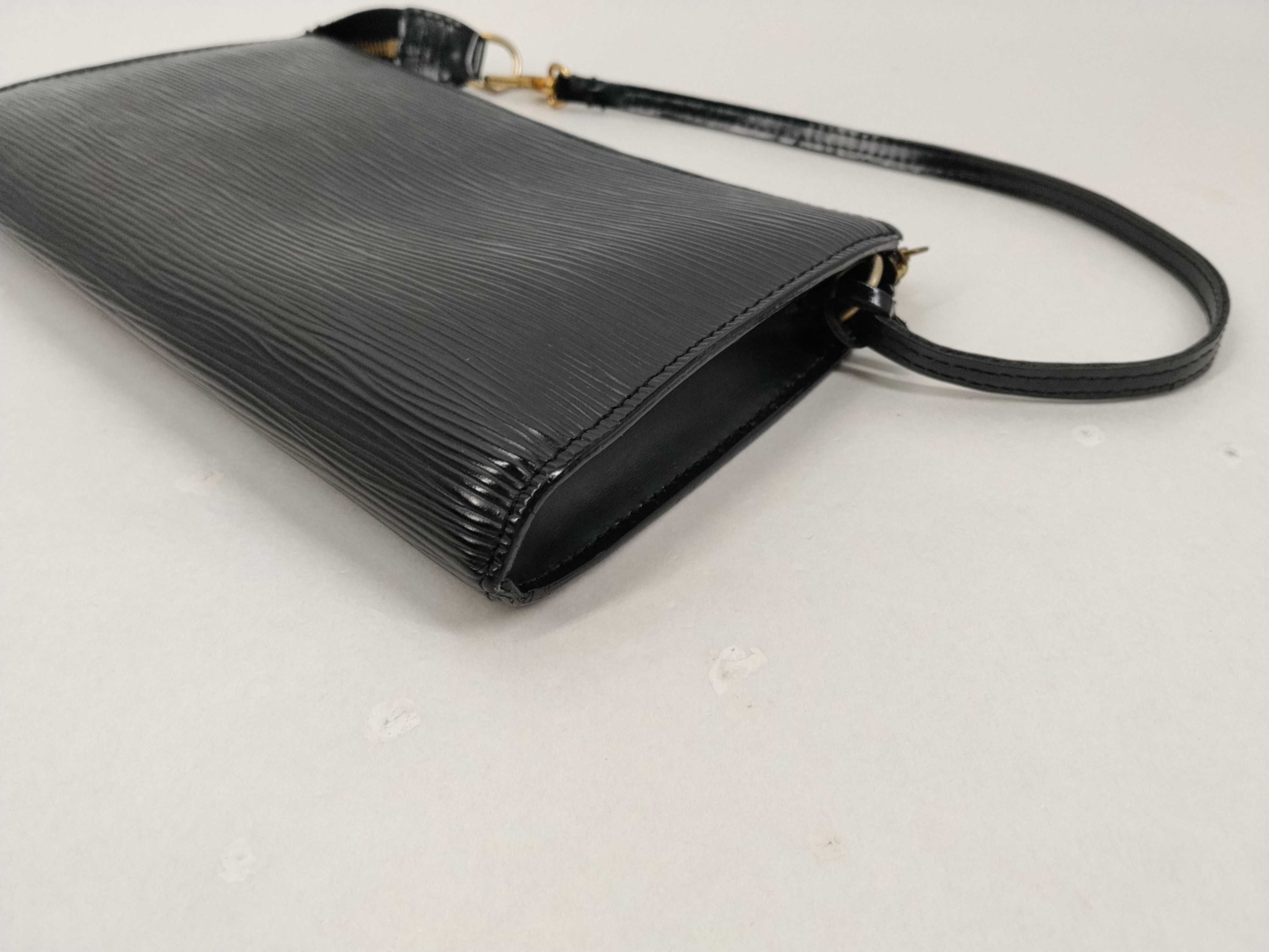 Epi Pouch Accessoires M52942 AR0090 Black Pouch — view 9