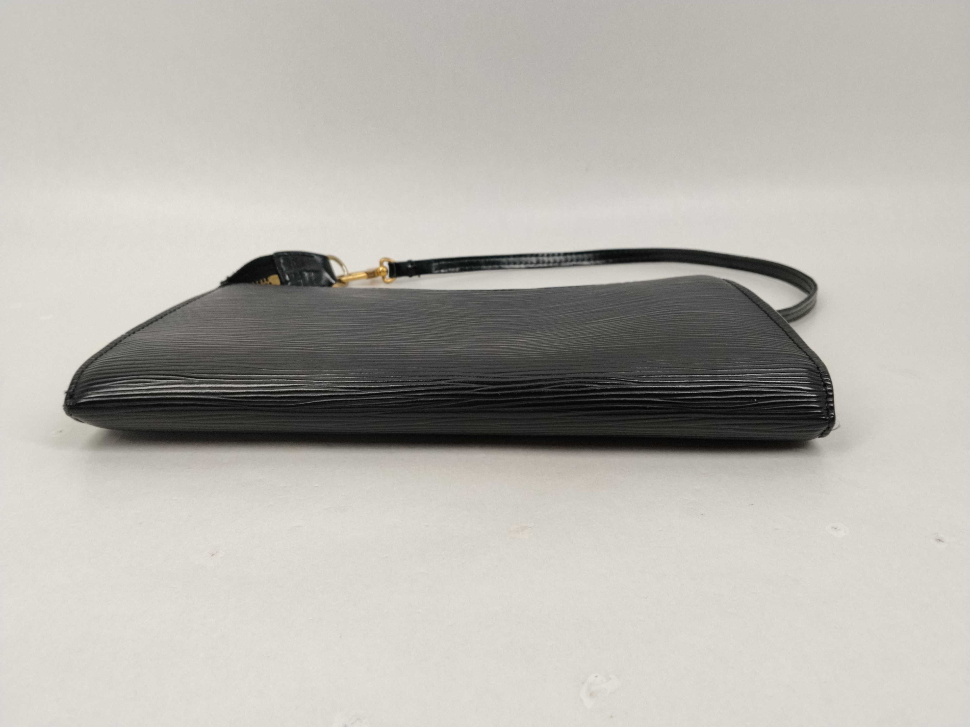 Epi Pouch Accessoires M52942 AR0090 Black Pouch — view 10