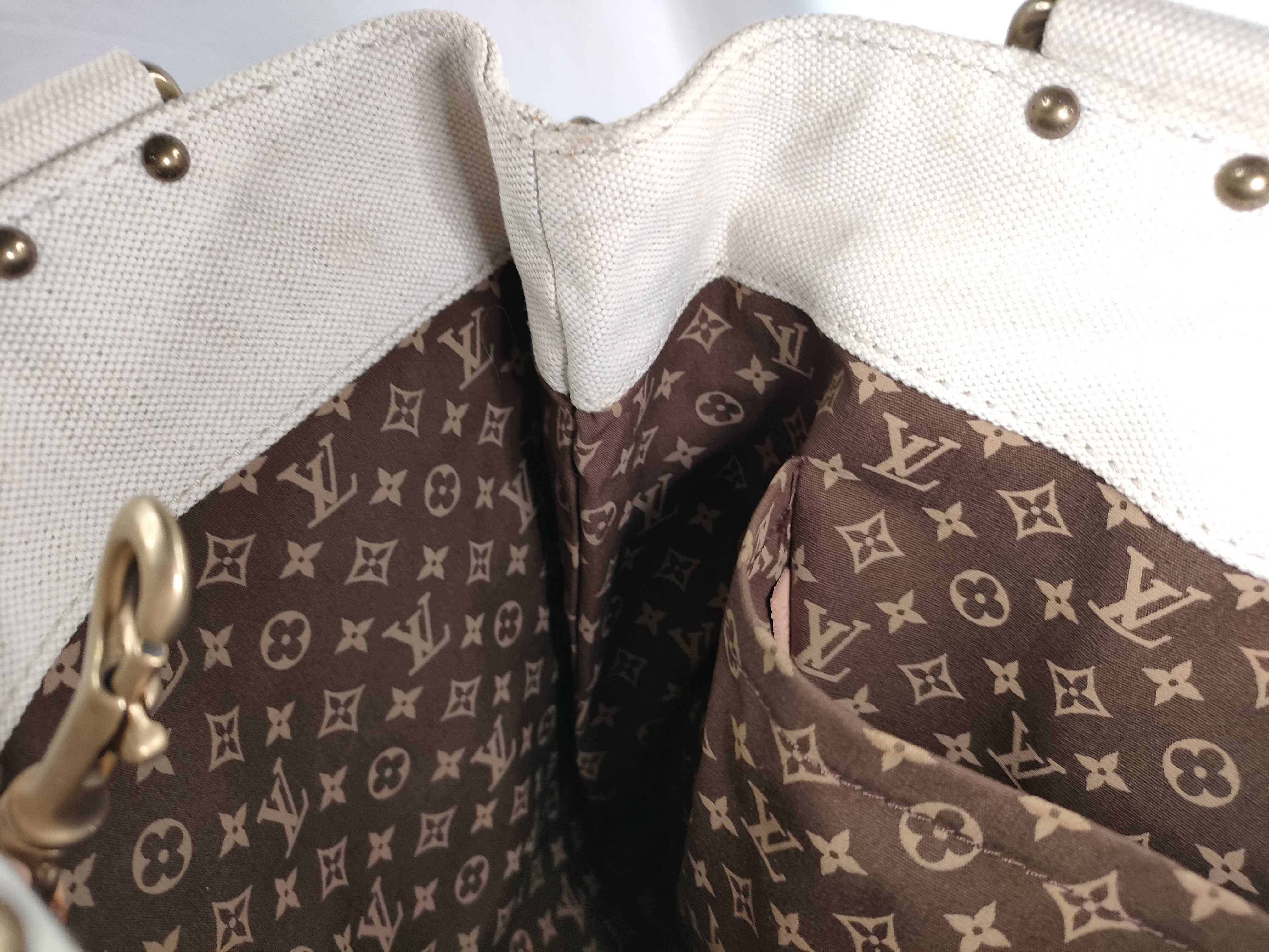 HK- M95114 Canvas Cruise Line Glove Shopper MM Tote Bag — view 11