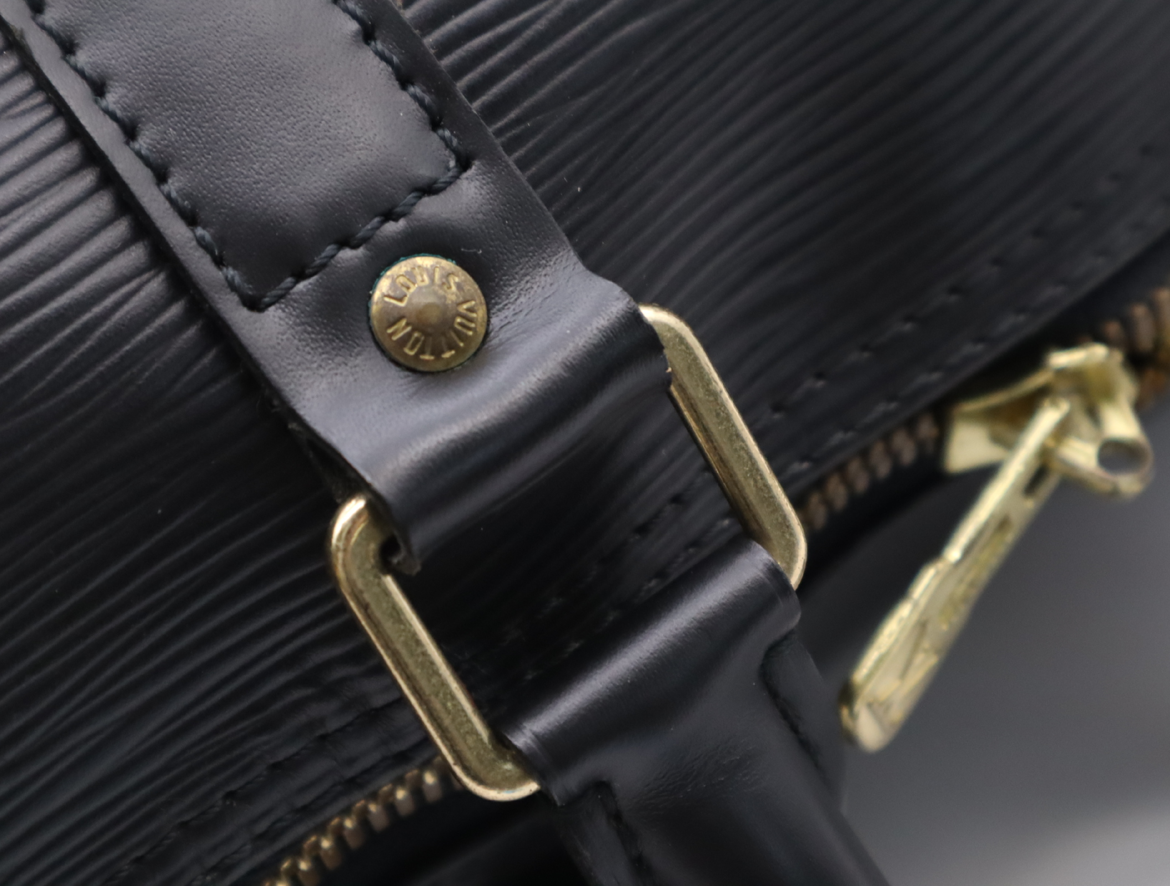 M59062 Epi Keepall 45 Noir Boston Bag — view 9