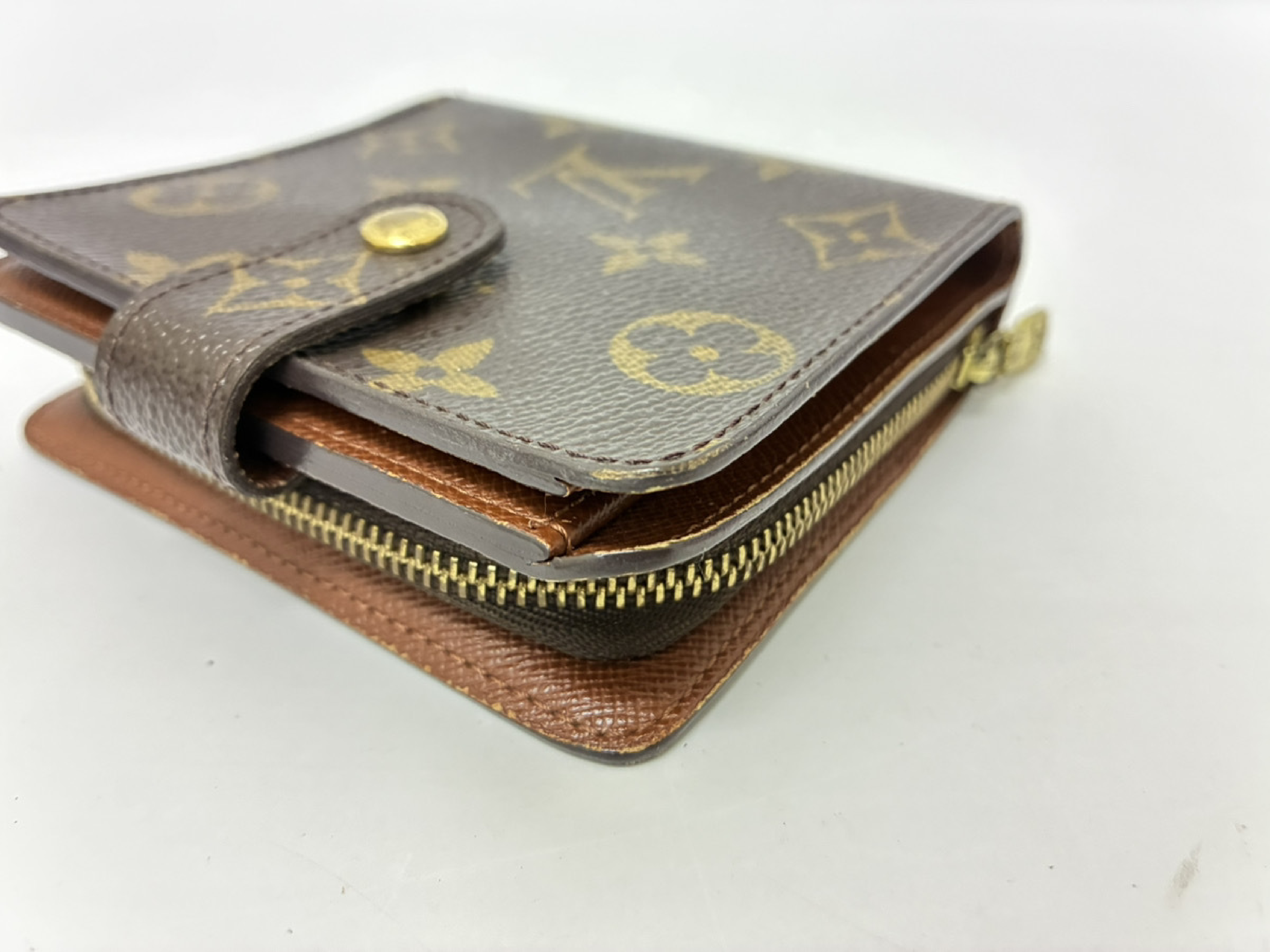 Compact Zip Wallet M61667 — view 6