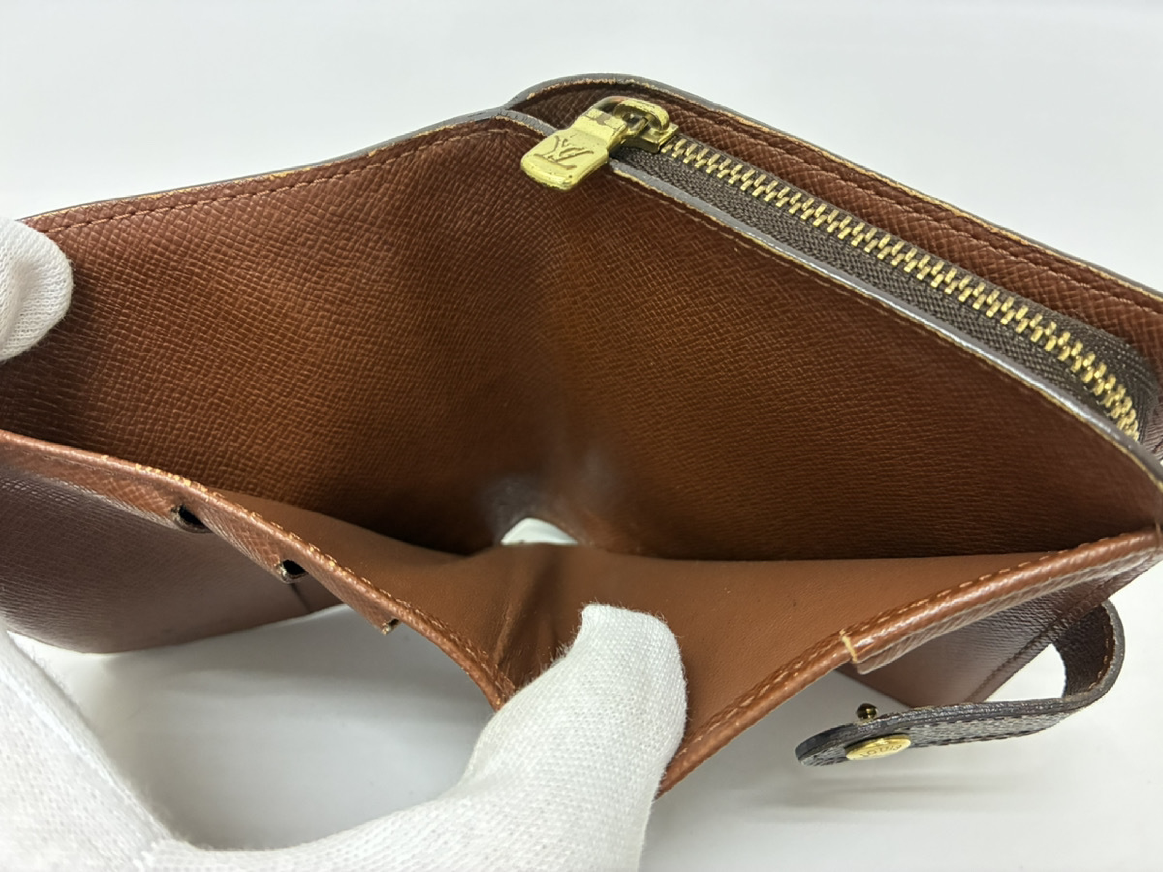 Compact Zip Wallet M61667 — view 7