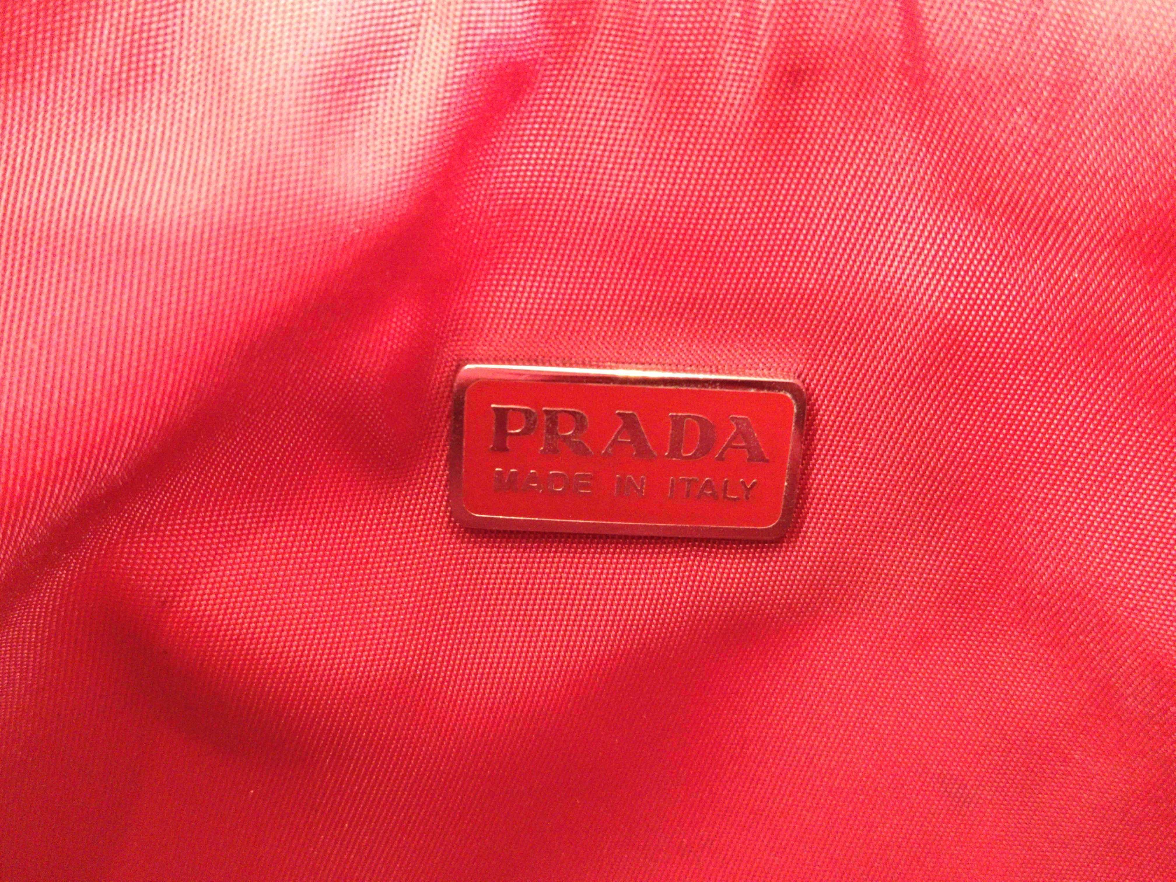 nylon bag, Prada nylon triangular logo one-shoulder bag, hobo handbag — view 11