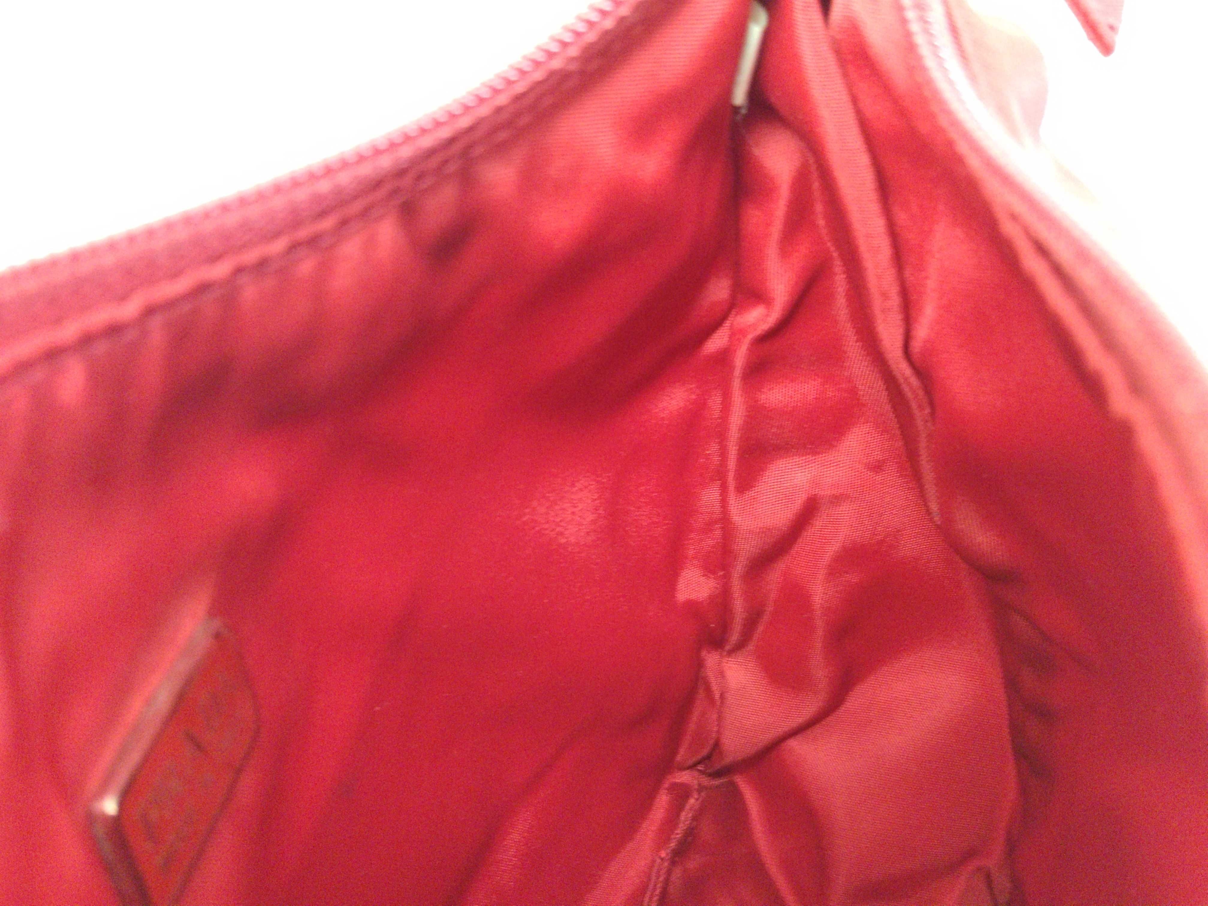nylon bag, Prada nylon triangular logo one-shoulder bag, hobo handbag — view 10