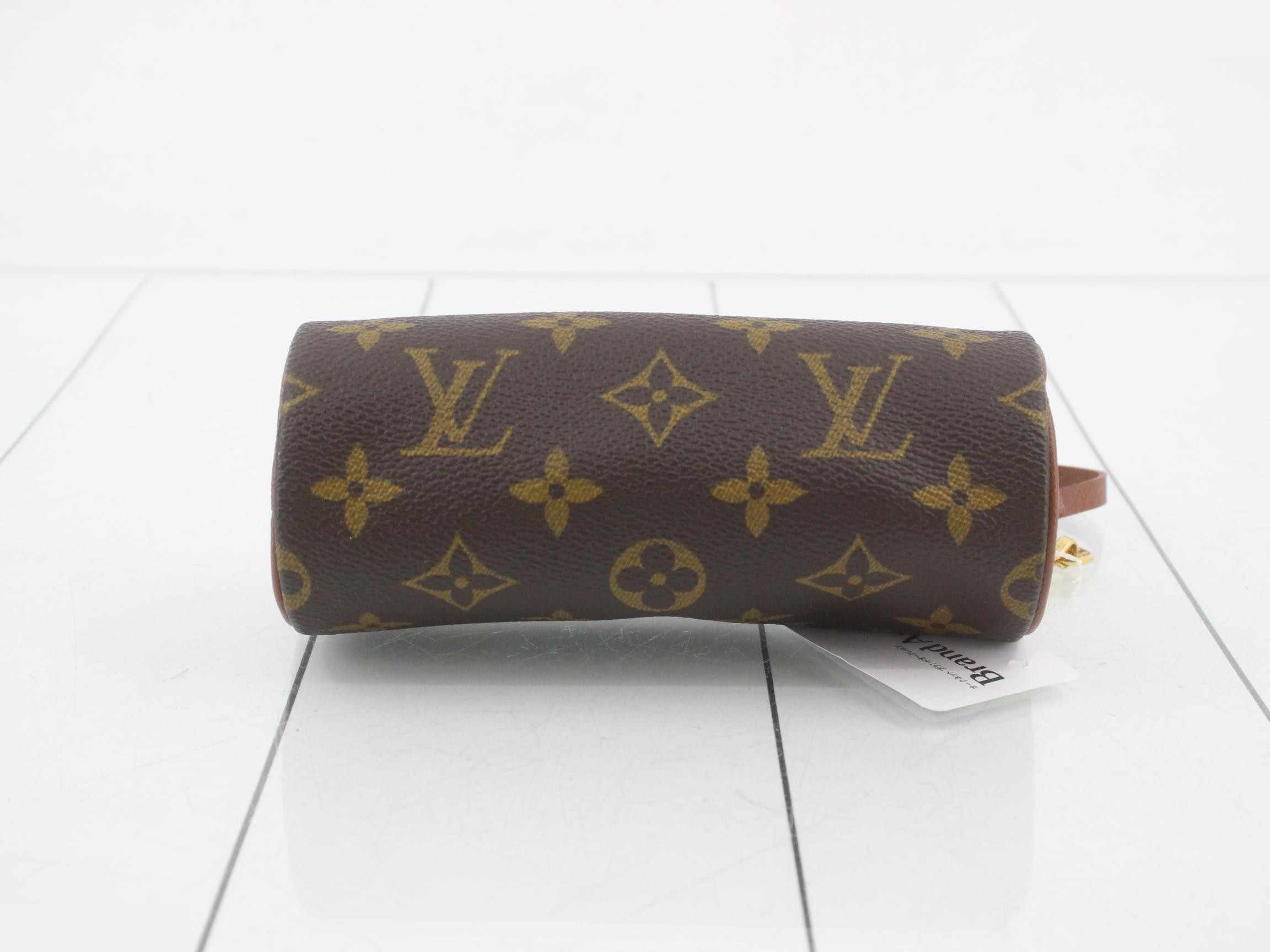 Papillon puppy pouch — view 3