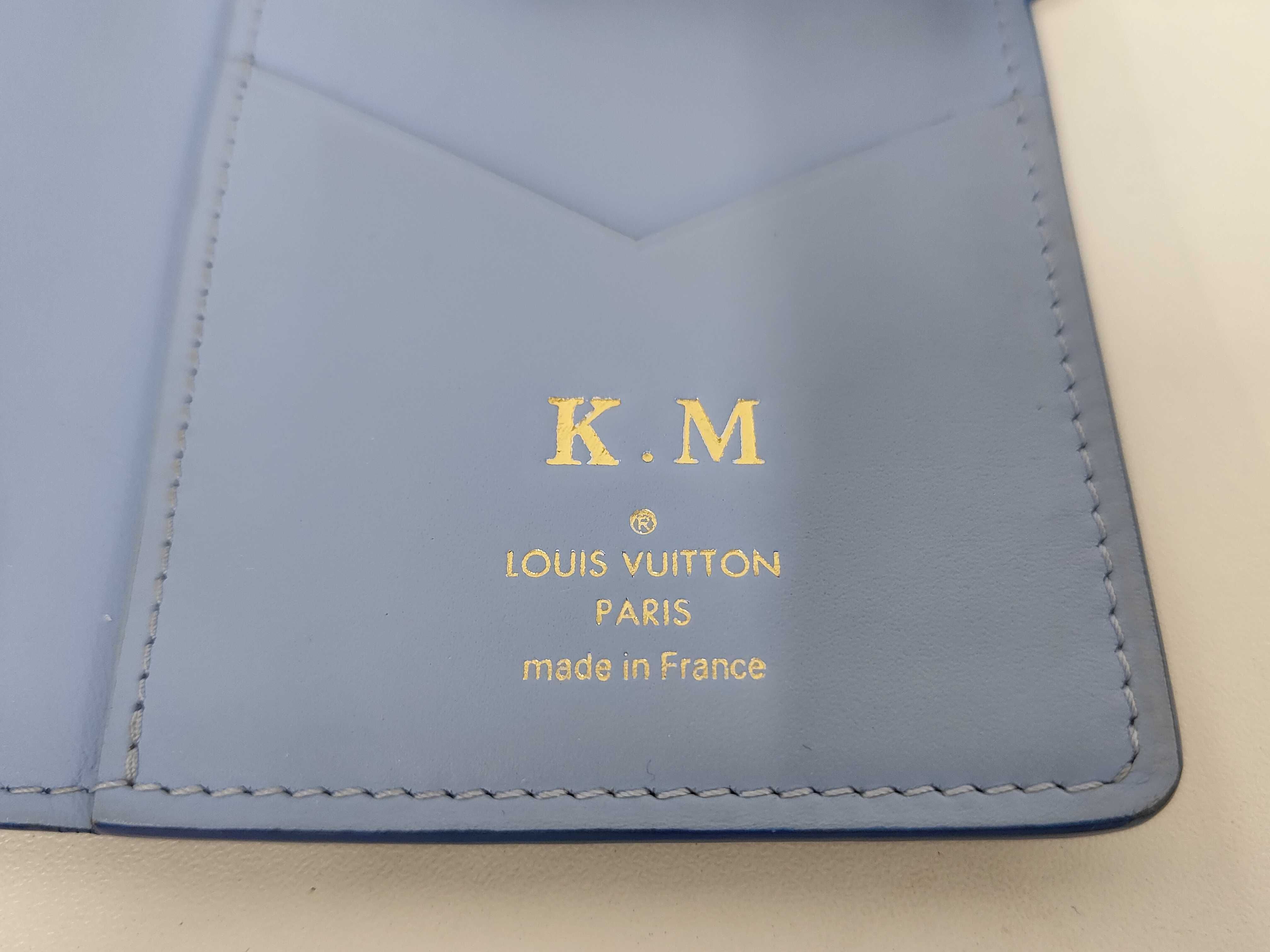 Taurillon LV Vertical Wallet M82441 RFID with initials — view 12