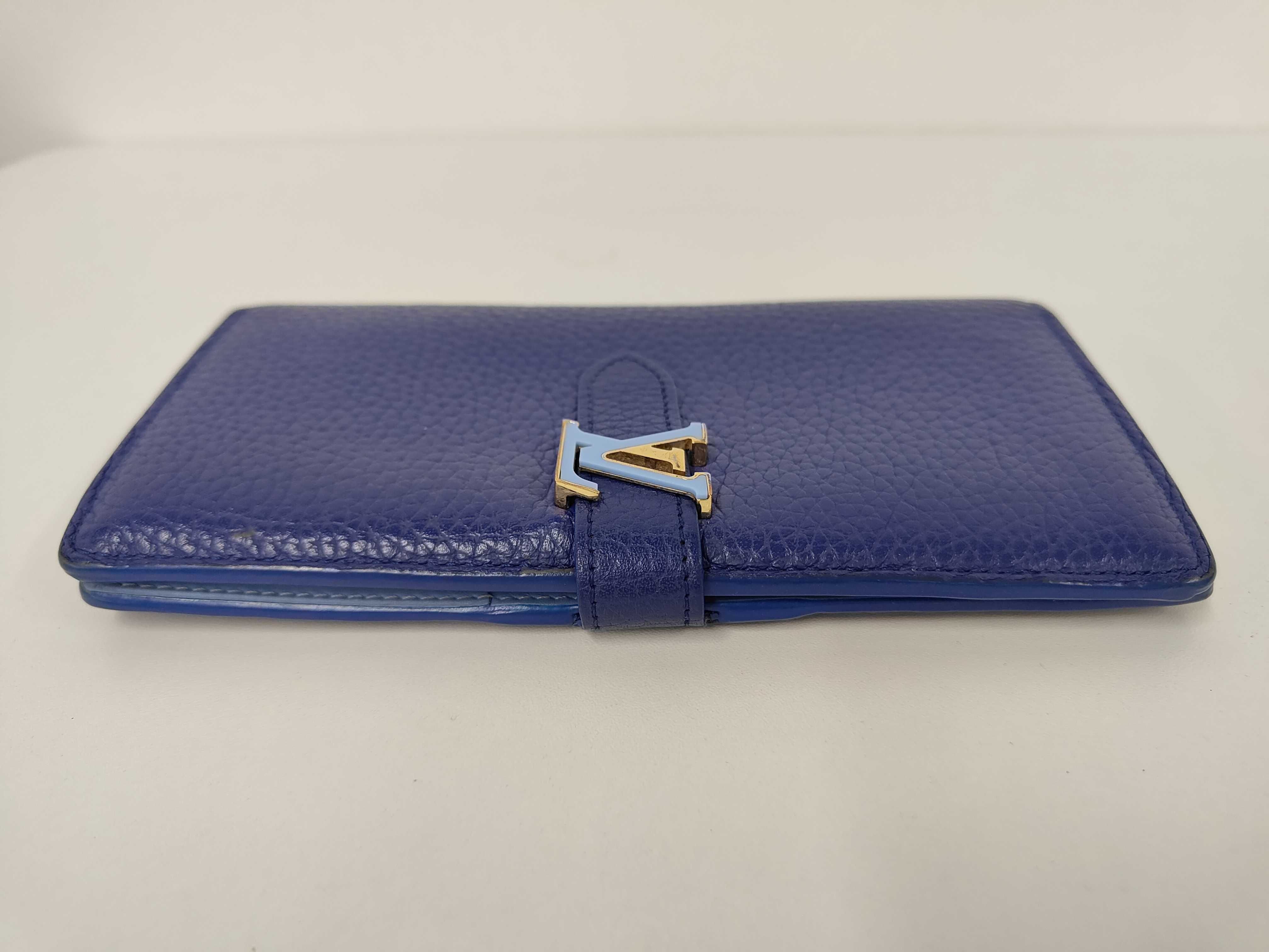 Taurillon LV Vertical Wallet M82441 RFID with initials — view 4