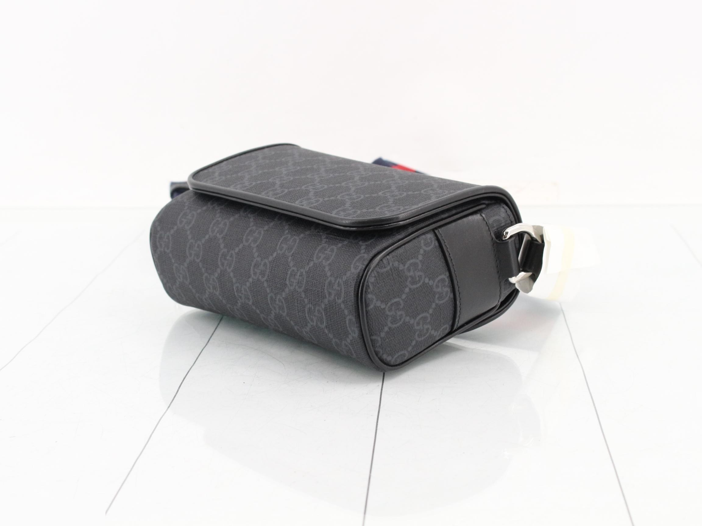 Unused GG Shoulder Bag with Sherry Strap — view 6