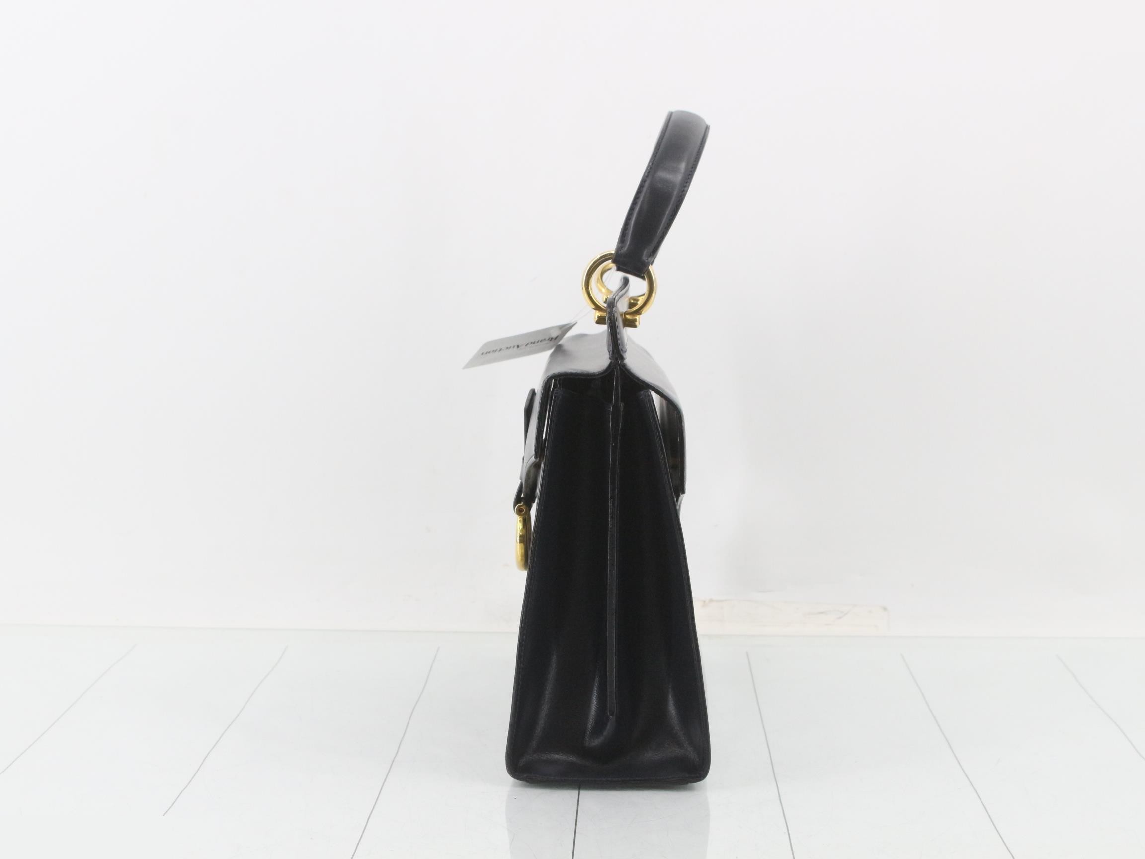 handbag — view 3