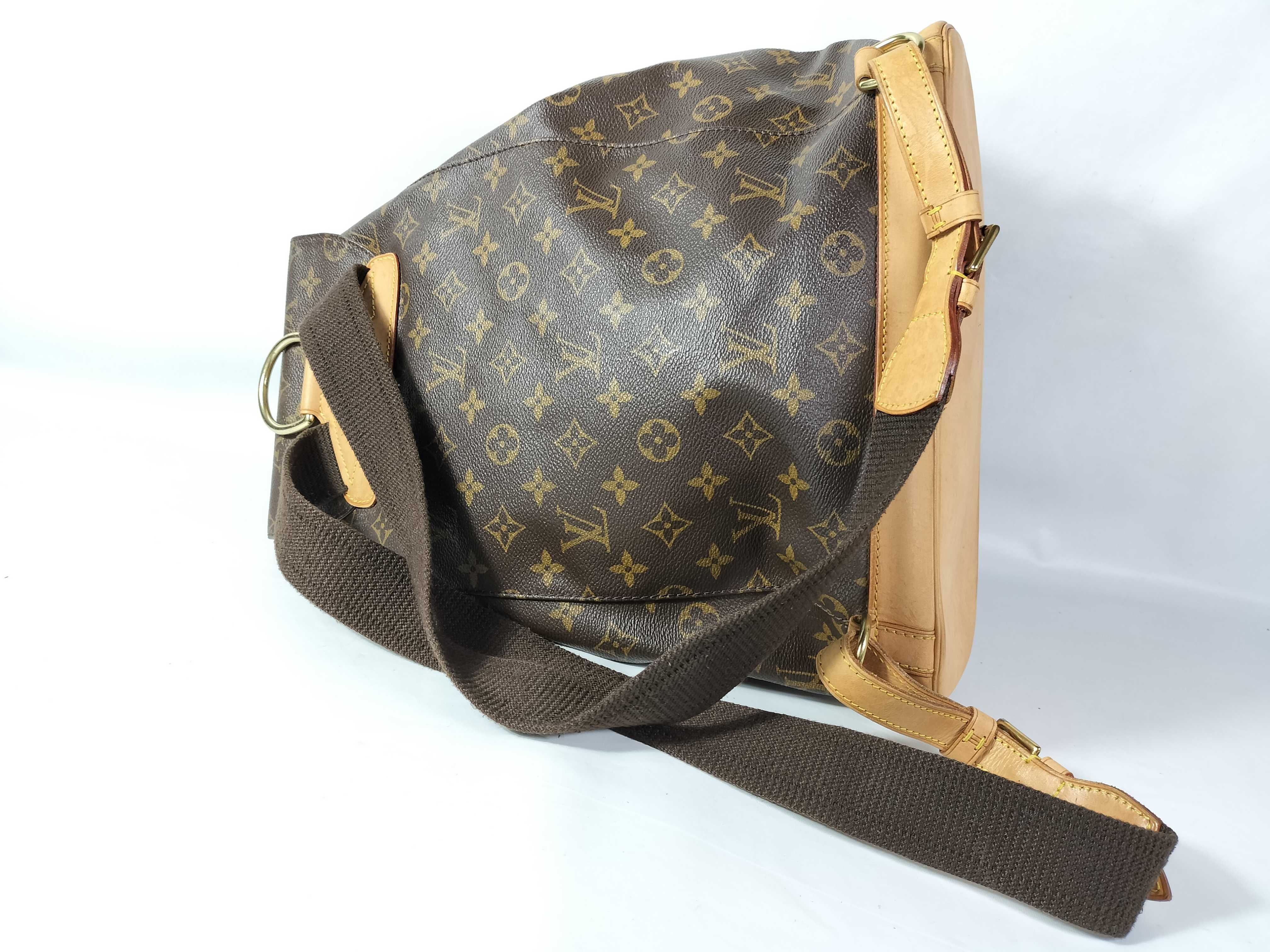 Monogram Louis Vuitton Montsouris GM M51135 Monogram Bag Backpack — view 3