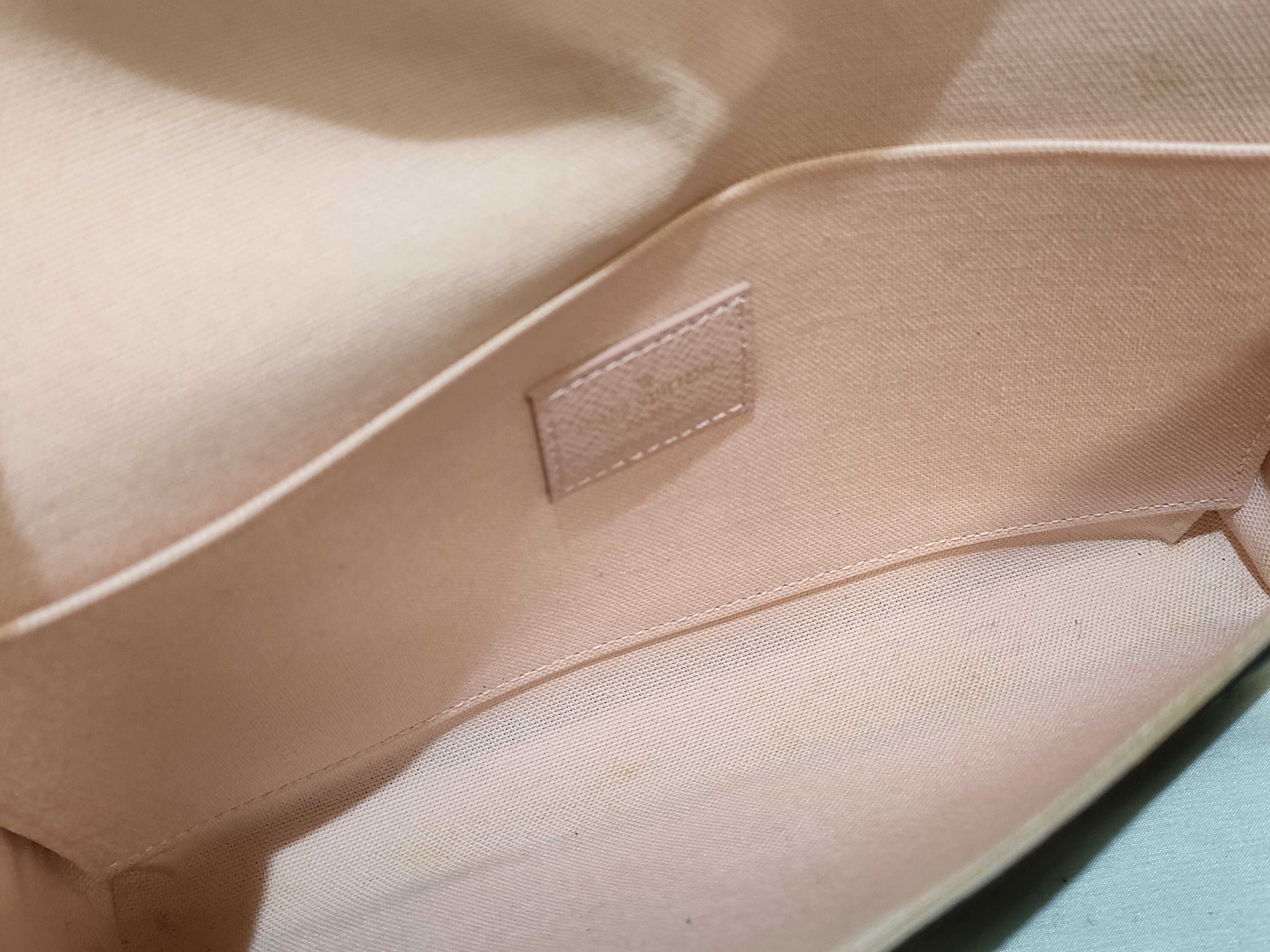 Monogram Louis Vuitton Chain Shoulder Bag — view 8