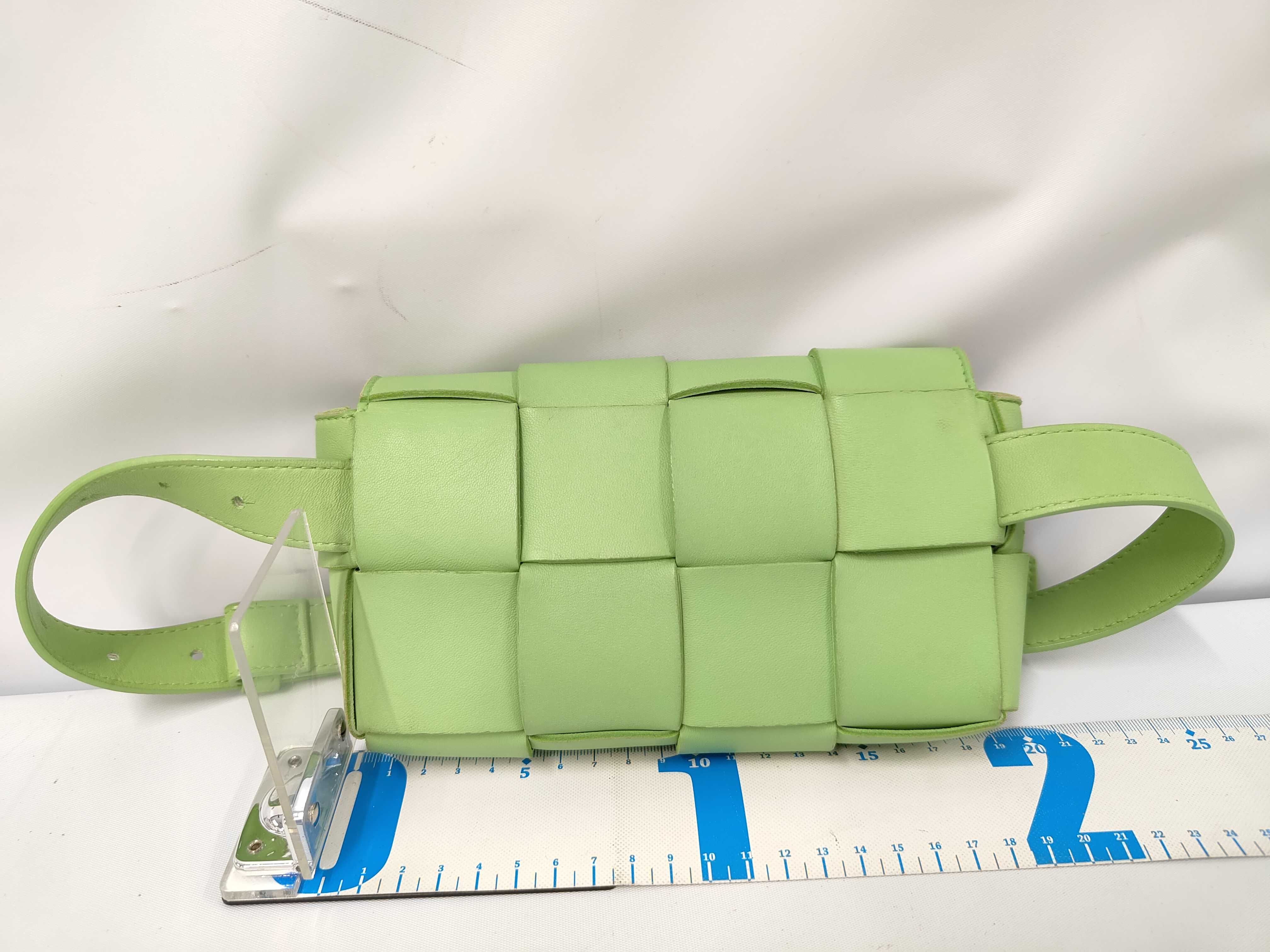 Maxi Intrecciato Cassette Bag Shoulder Bag — view 2