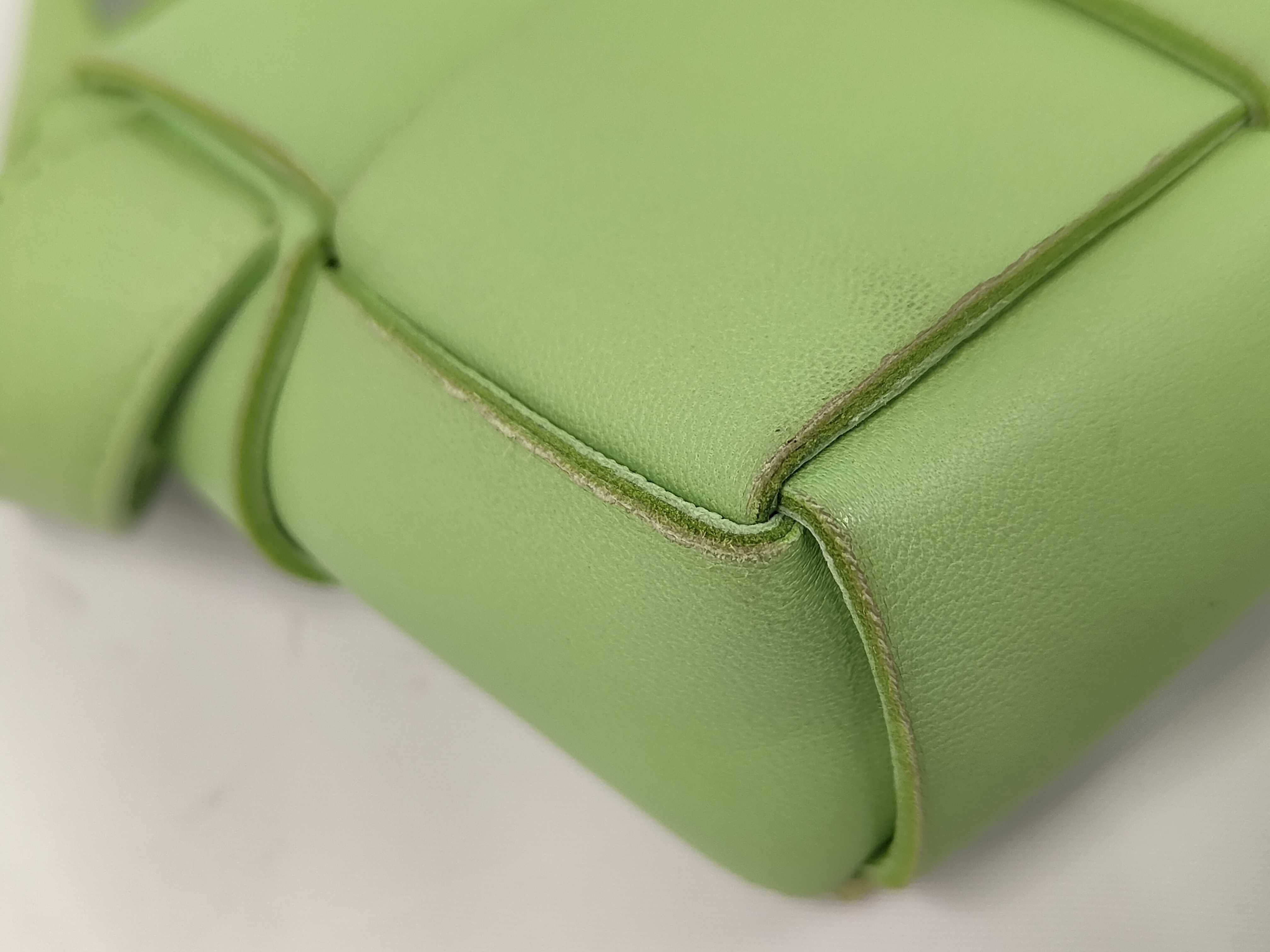 Maxi Intrecciato Cassette Bag Shoulder Bag — view 4