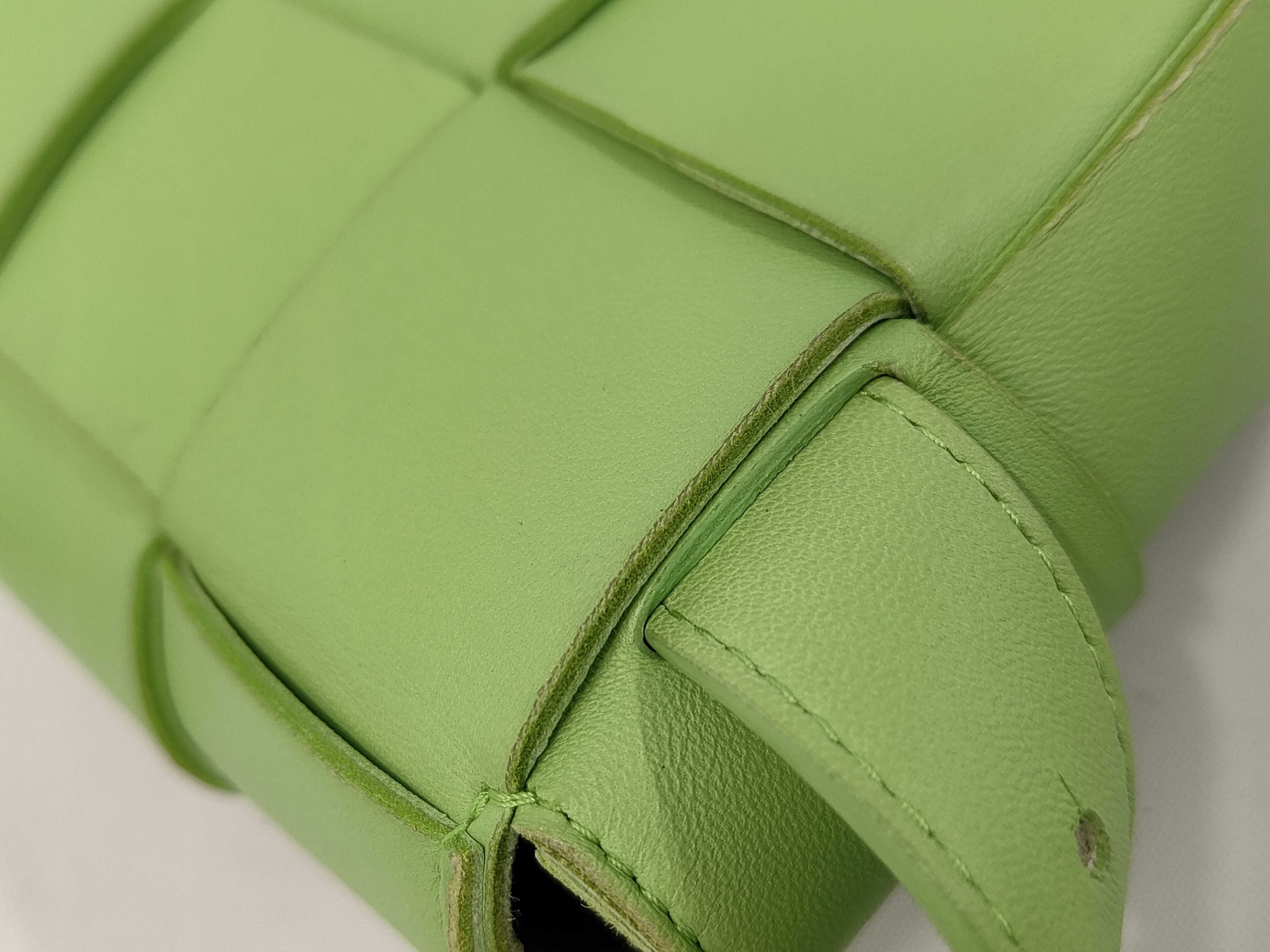 Maxi Intrecciato Cassette Bag Shoulder Bag — view 6