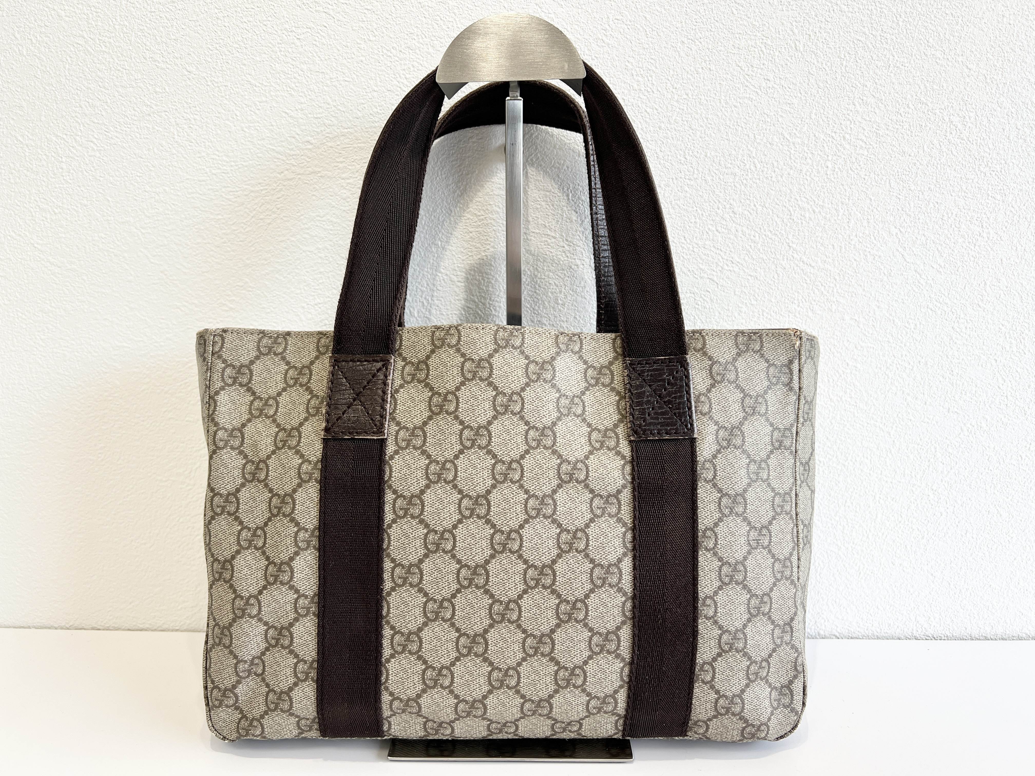 GG Supreme Logo Leather Handbag Tote Bag — view 2